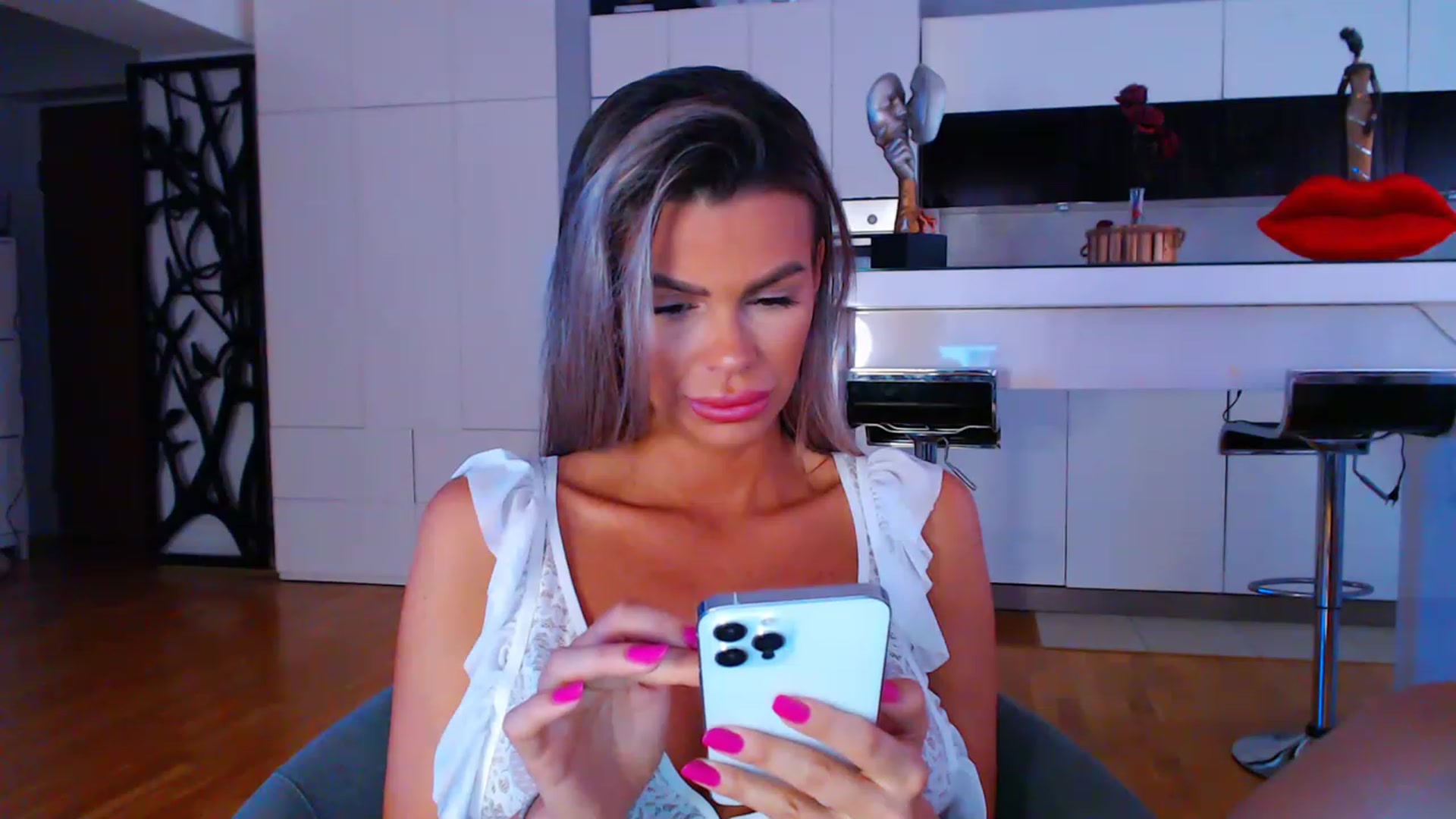 Gallery image thumbnail from D_y_y's myfreecams stream on, 05/28/2023, 04:55 image 18 of 20