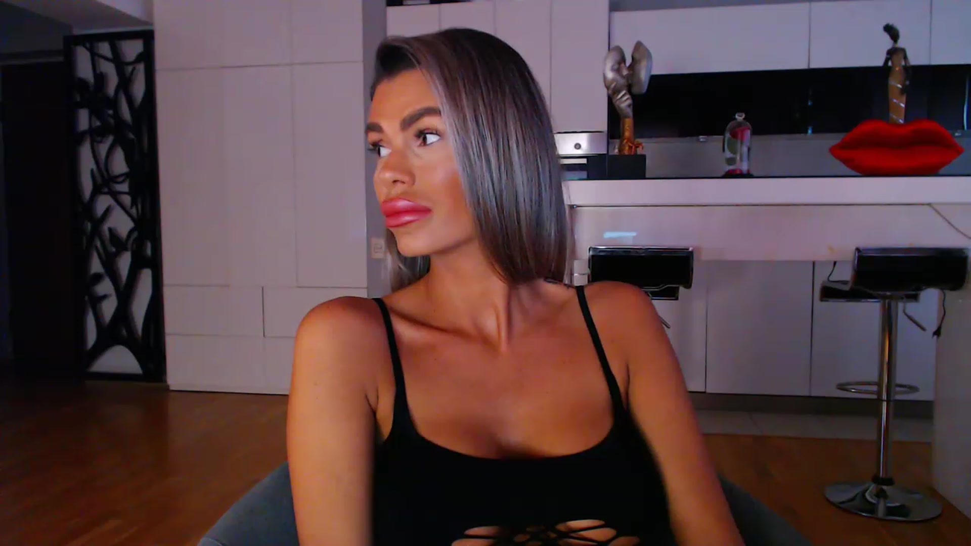 Gallery image thumbnail from D_y_y's myfreecams stream on, 06/08/2023, 03:12 image 15 of 20
