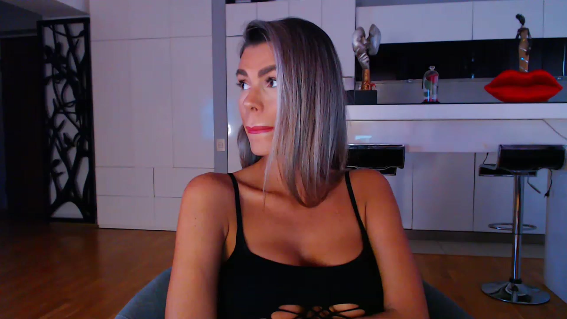 Gallery image thumbnail from D_y_y's myfreecams stream on, 06/08/2023, 03:12 image 16 of 20