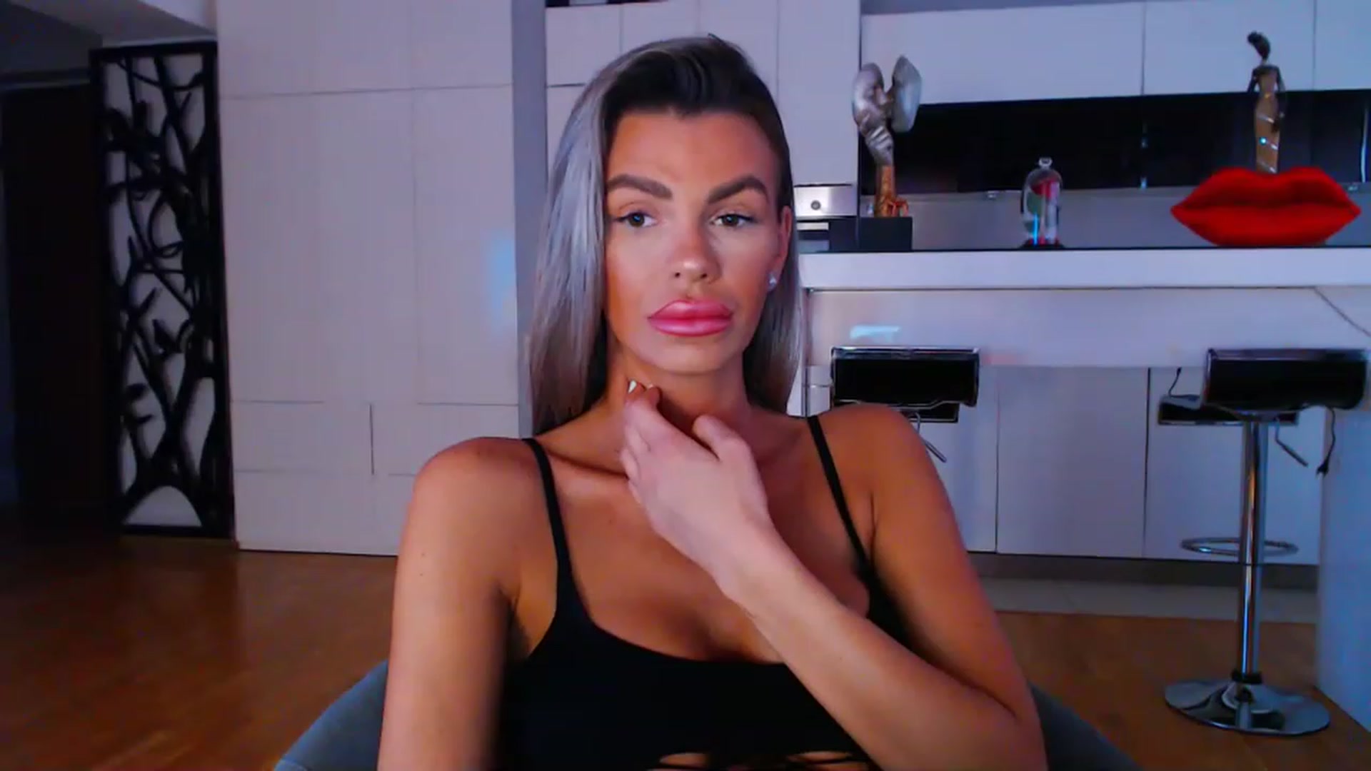 Gallery image thumbnail from D_y_y's myfreecams stream on, 06/08/2023, 04:20 image 1 of 20