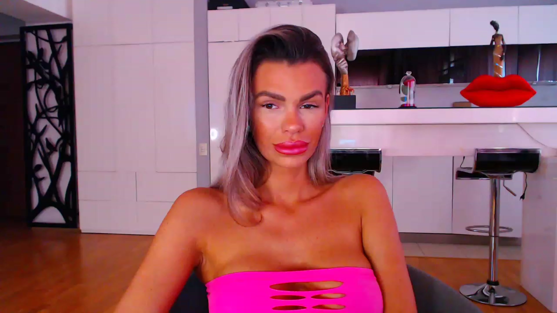 Gallery image thumbnail from D_y_y's myfreecams stream on, 06/10/2023, 04:21 image 9 of 20