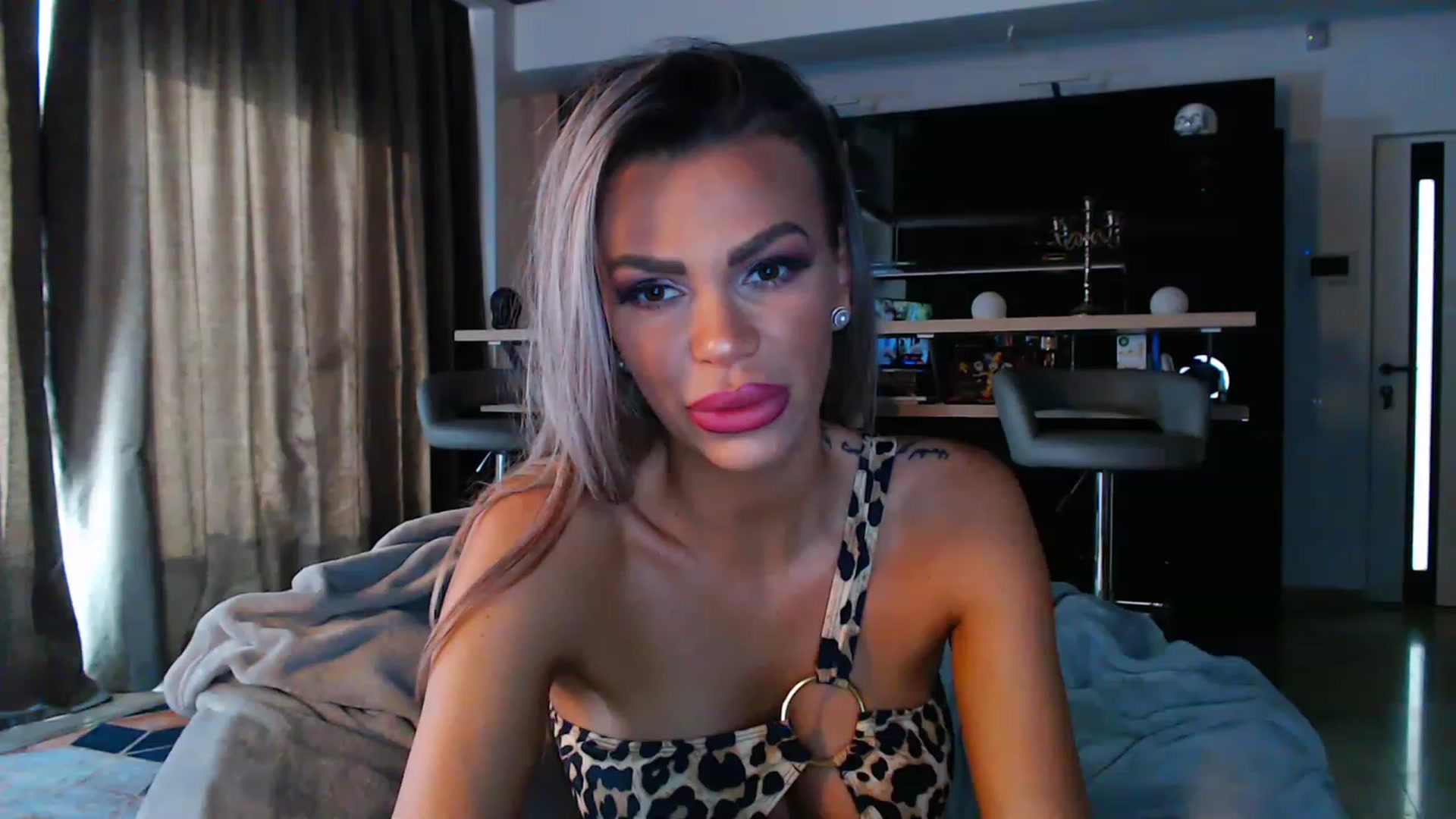 Gallery image thumbnail from D_y_y's myfreecams stream on, 06/11/2023, 05:21 image 6 of 20