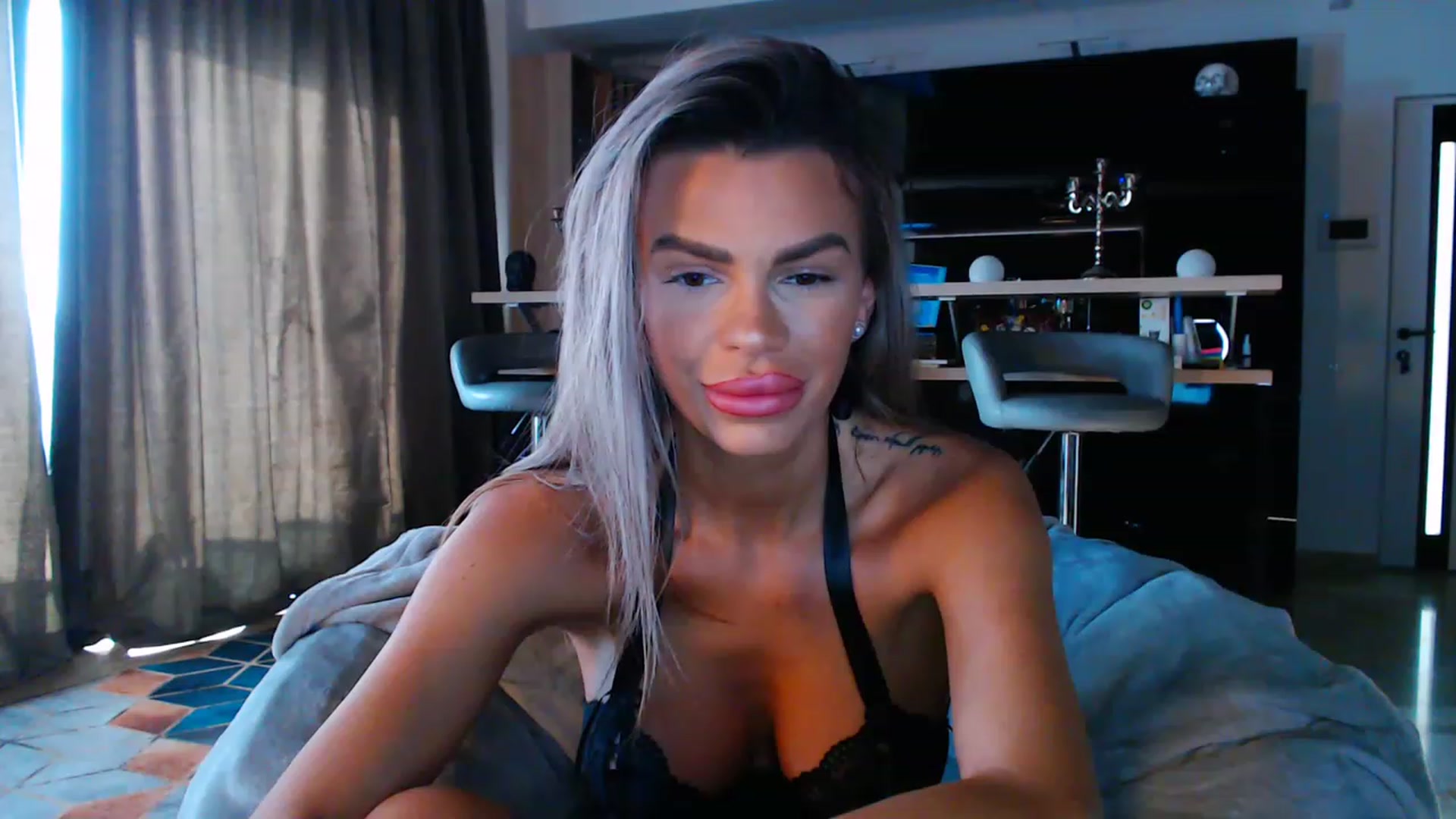 Gallery image thumbnail from D_y_y's myfreecams stream on, 06/12/2023, 04:47 image 17 of 20