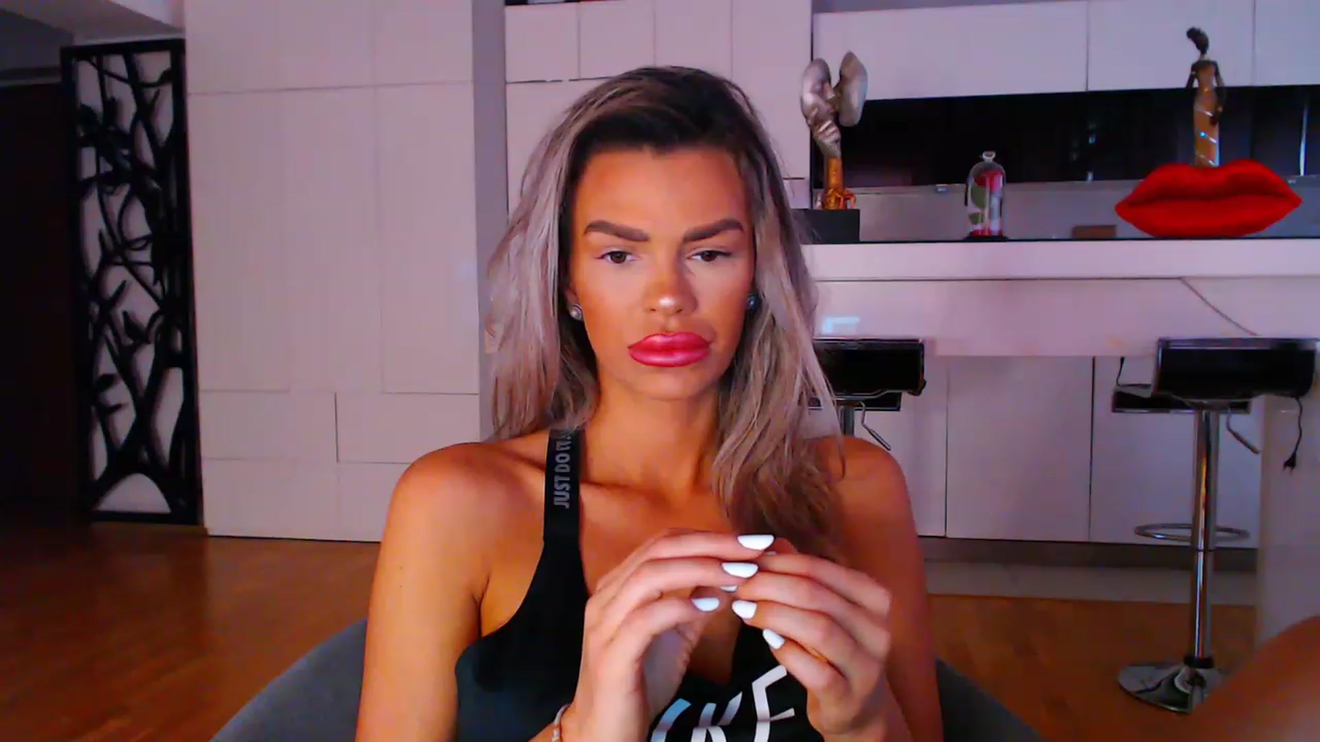 Gallery image thumbnail from D_y_y's myfreecams stream on, 06/15/2023, 04:11 image 8 of 20