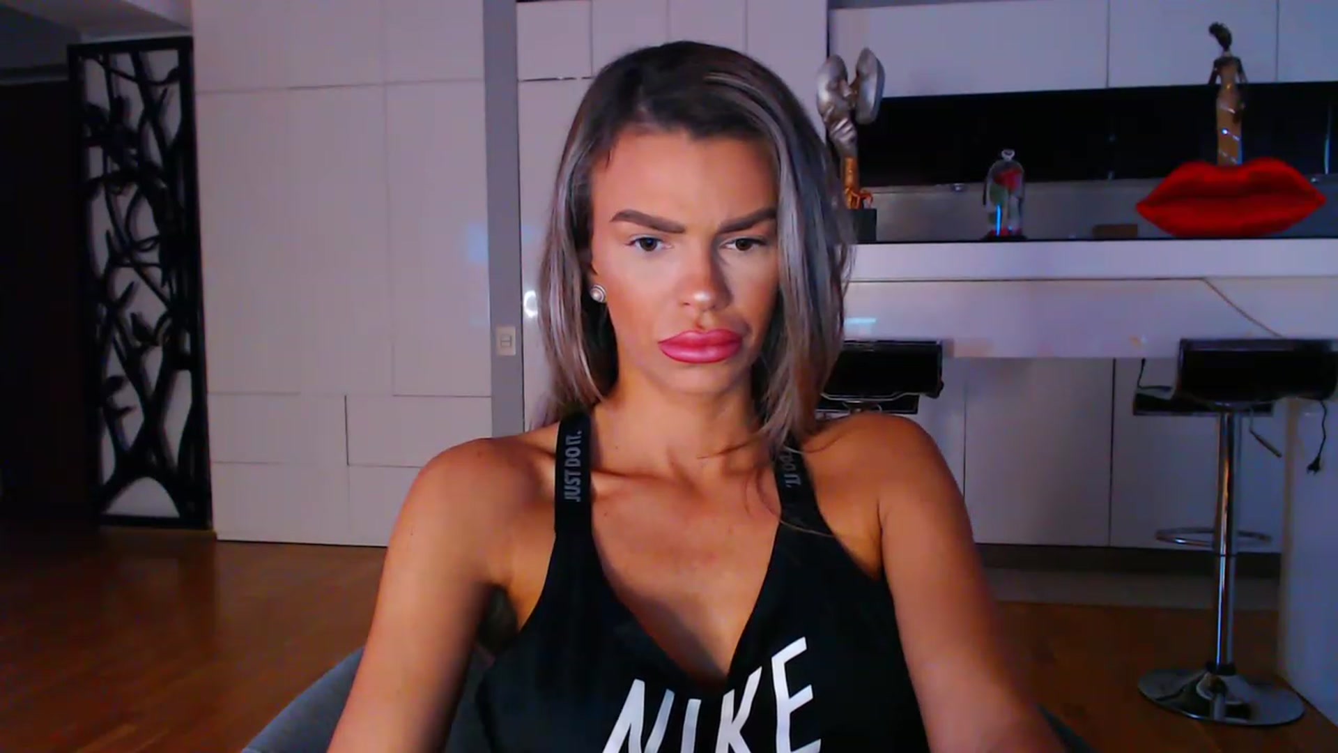 Gallery image thumbnail from D_y_y's myfreecams stream on, 06/15/2023, 04:11 image 4 of 20