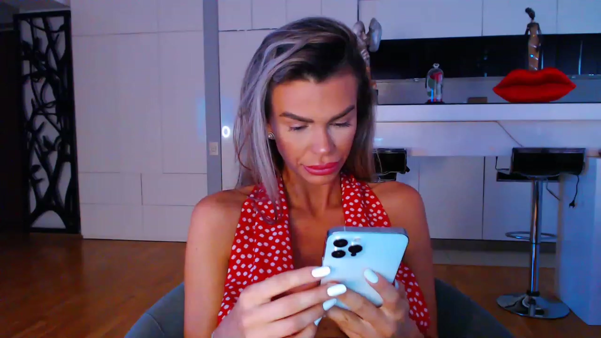 Gallery image thumbnail from D_y_y's myfreecams stream on, 06/16/2023, 04:22 image 10 of 20