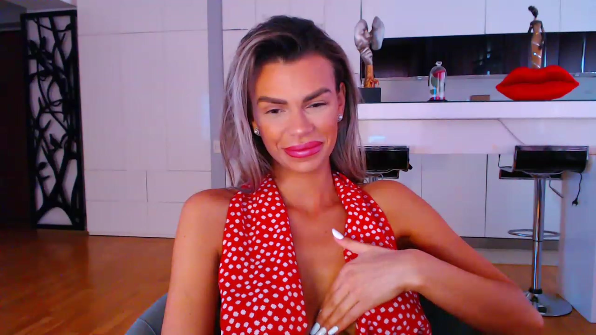Gallery image thumbnail from D_y_y's myfreecams stream on, 06/16/2023, 04:22 image 16 of 20
