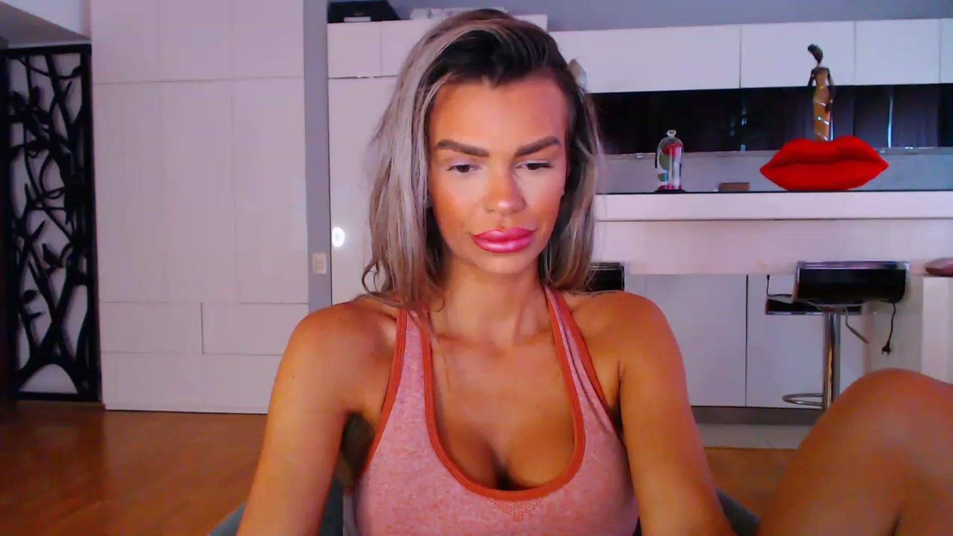 Gallery image thumbnail from D_y_y's myfreecams stream on, 06/17/2023, 05:38 image 8 of 20