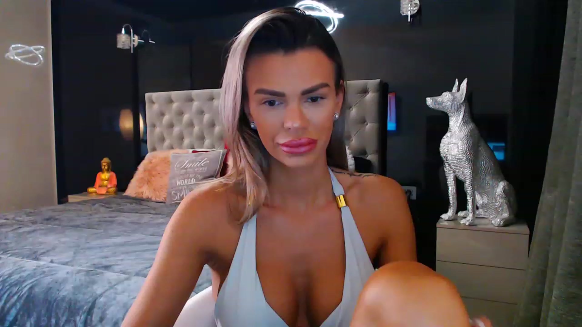 Gallery image thumbnail from D_y_y's myfreecams stream on, 06/23/2023, 04:54 image 2 of 20