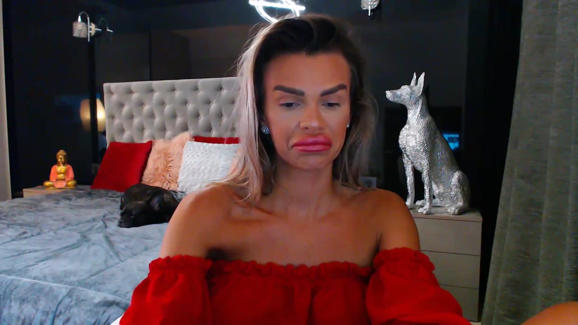 Gallery image thumbnail from D_y_y's myfreecams stream on, 07/01/2023, 03:59 image 13 of 20