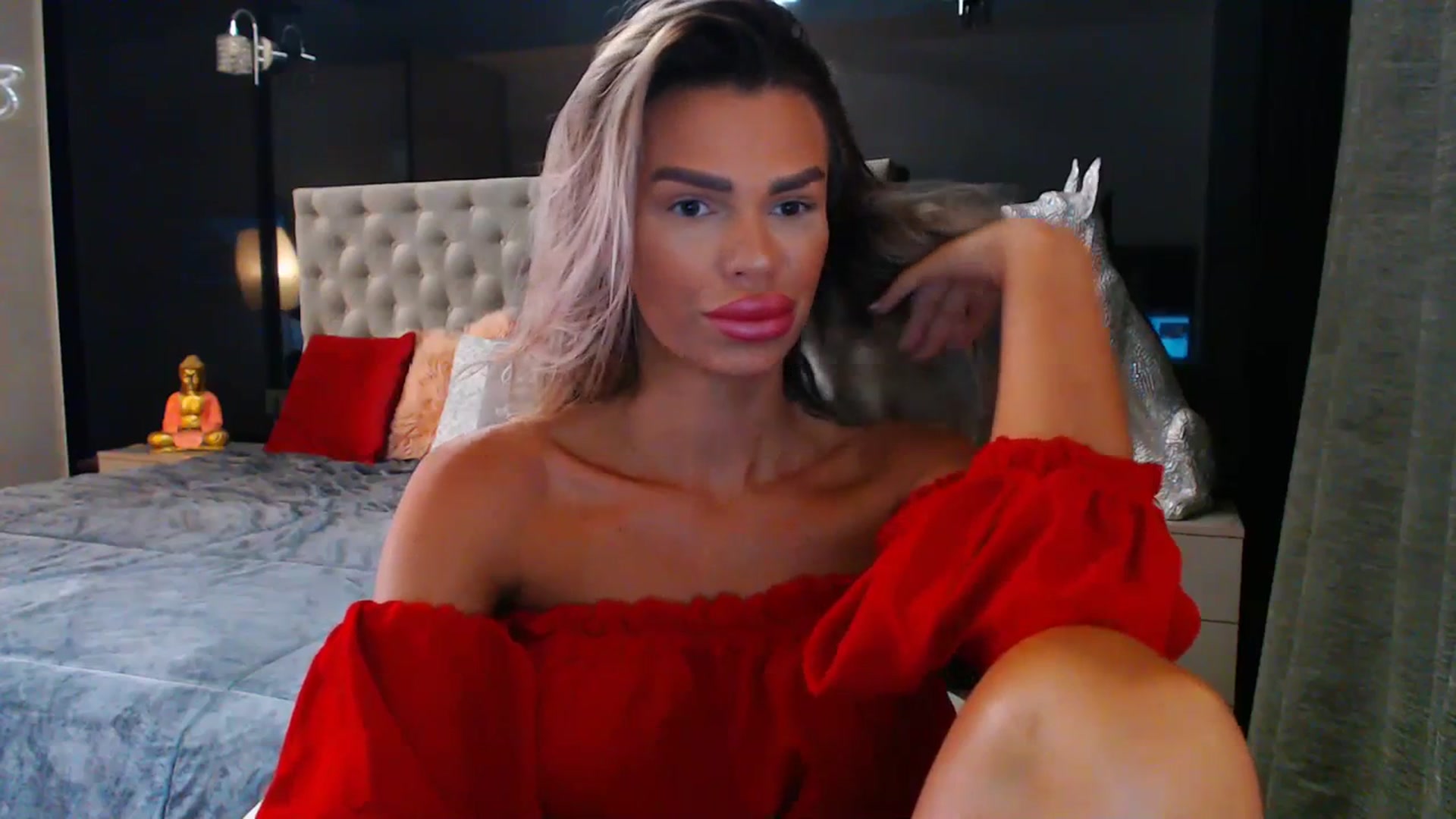 Gallery image thumbnail from D_y_y's myfreecams stream on, 07/01/2023, 03:59 image 2 of 20