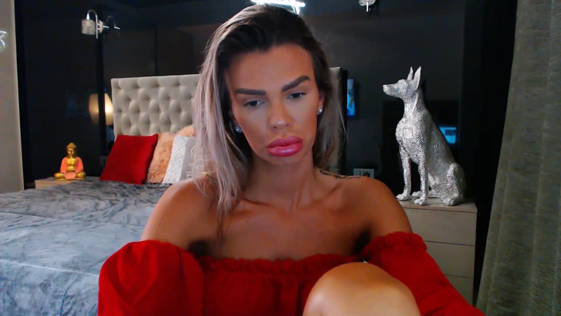 Gallery image thumbnail from D_y_y's myfreecams stream on, 07/01/2023, 03:59 image 5 of 20