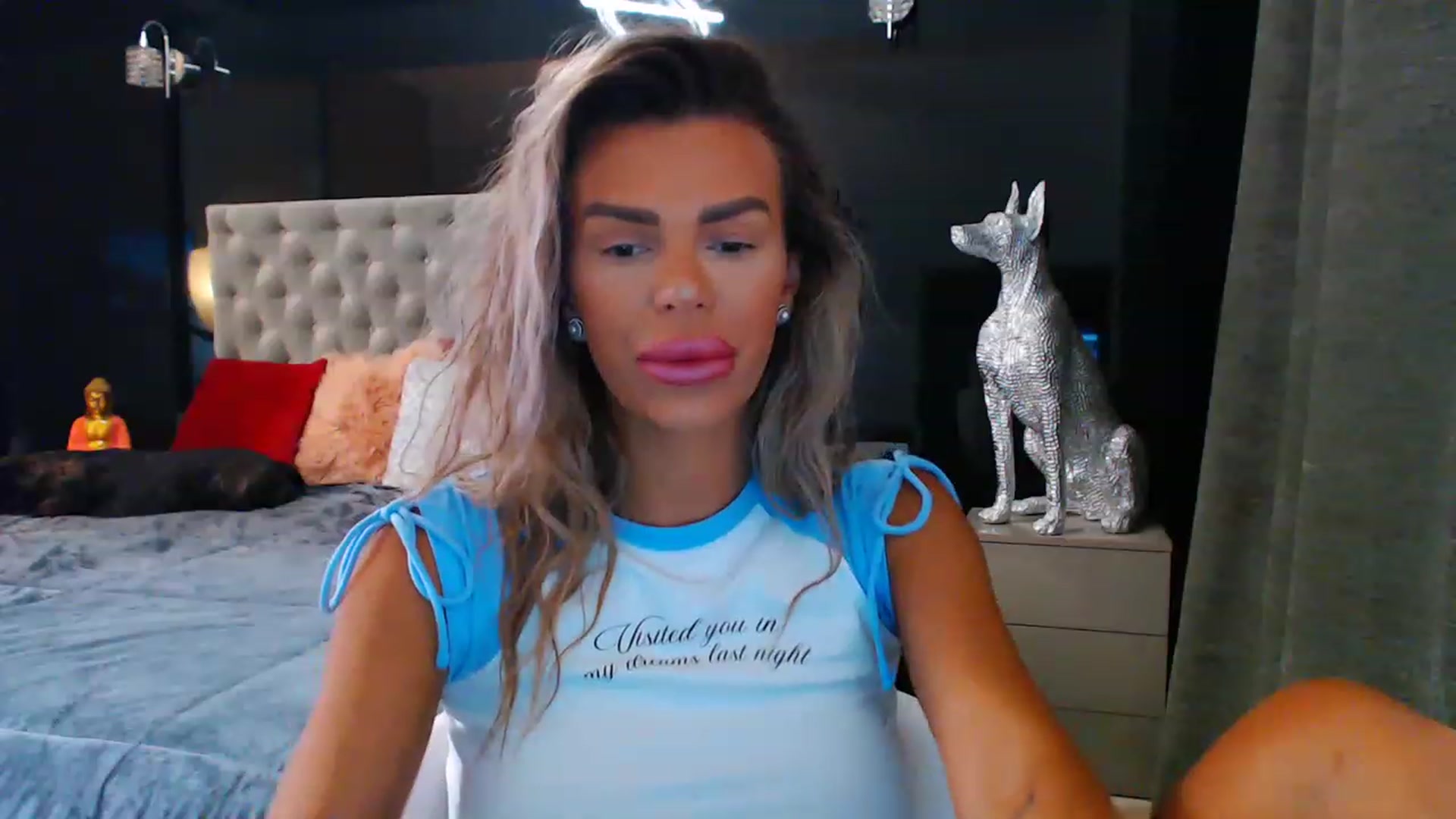 Gallery image thumbnail from D_y_y's myfreecams stream on, 07/04/2023, 03:53 image 18 of 20
