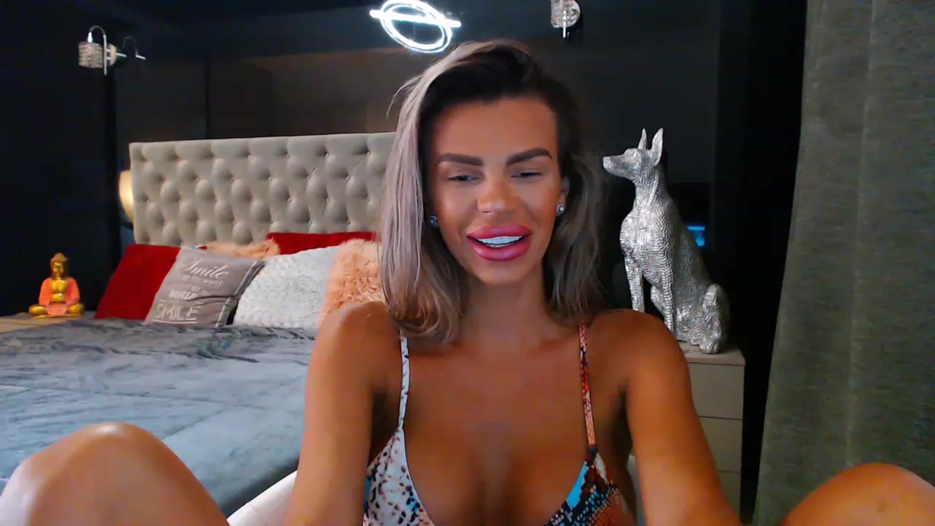 Gallery image thumbnail from D_y_y's myfreecams stream on, 07/05/2023, 05:44 image 5 of 20