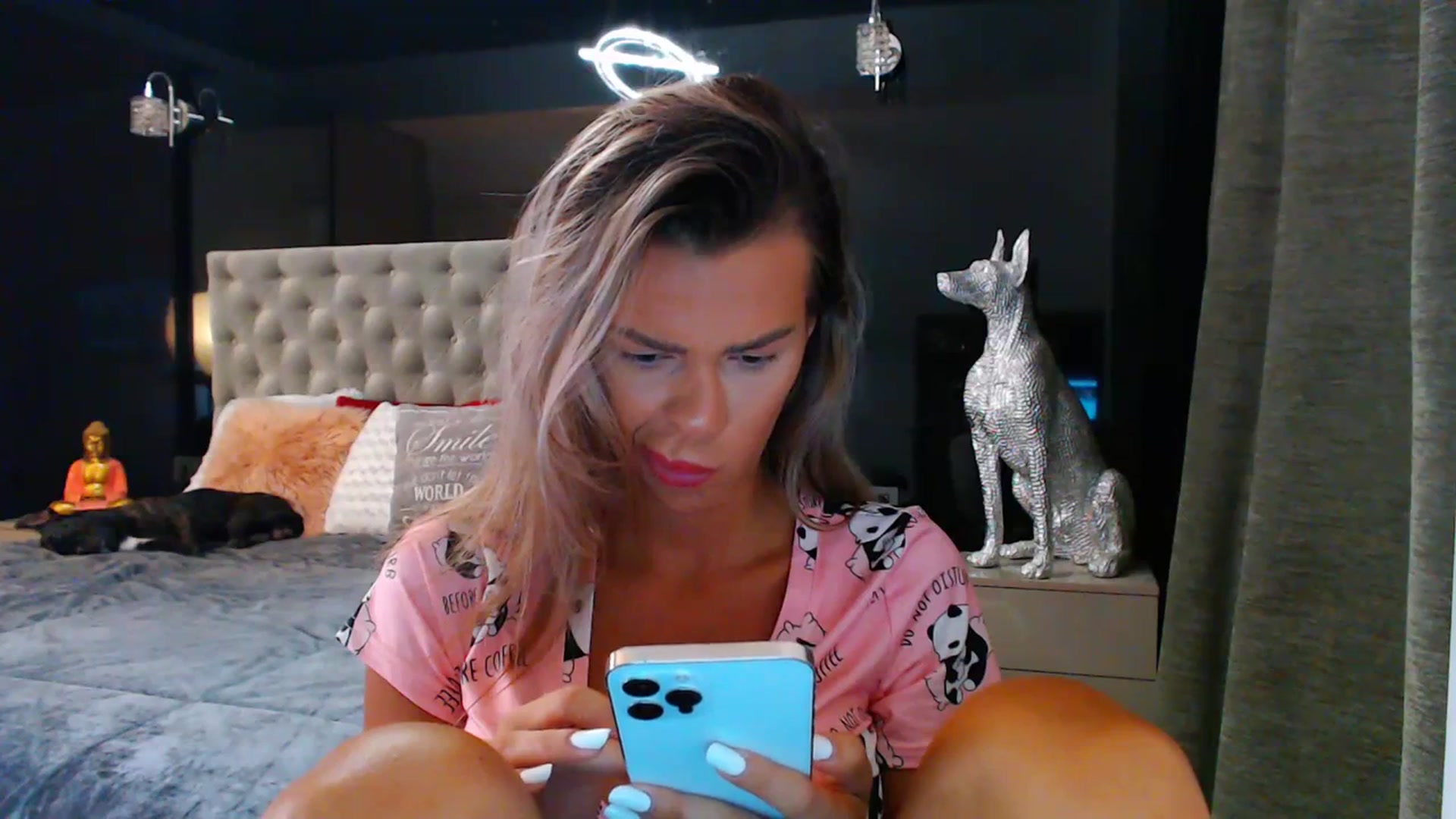 Gallery image thumbnail from D_y_y's myfreecams stream on, 07/09/2023, 03:29 image 17 of 20