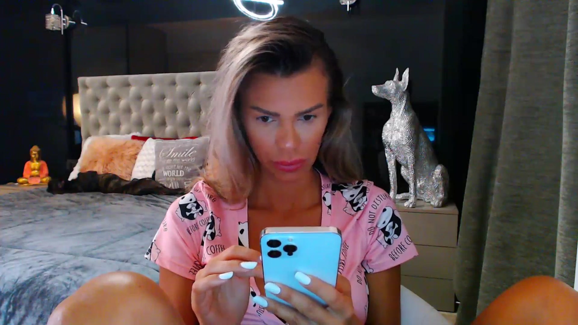 Gallery image thumbnail from D_y_y's myfreecams stream on, 07/09/2023, 04:40 image 12 of 20