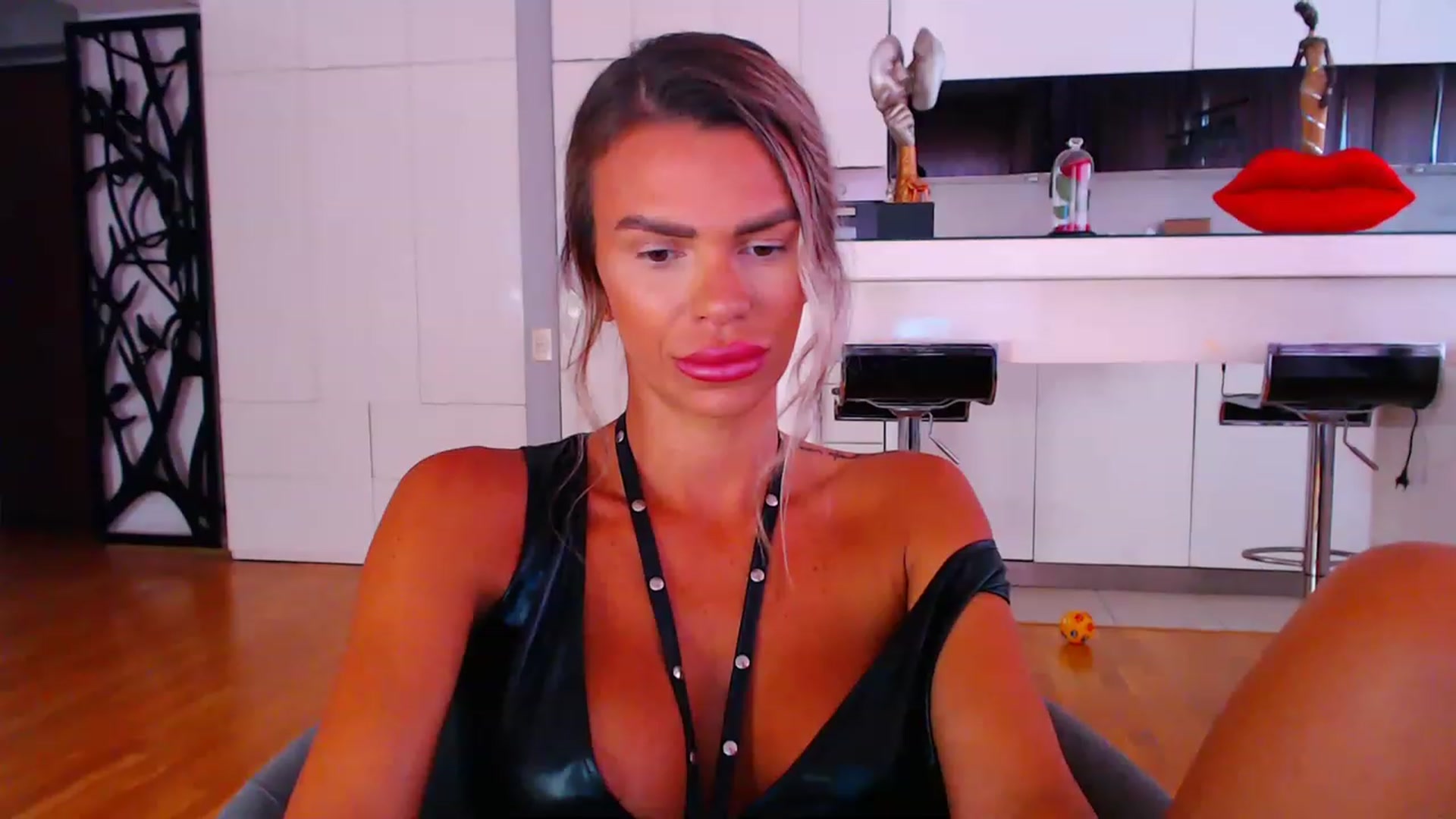 Gallery image thumbnail from D_y_y's myfreecams stream on, 07/11/2023, 05:06 image 2 of 20