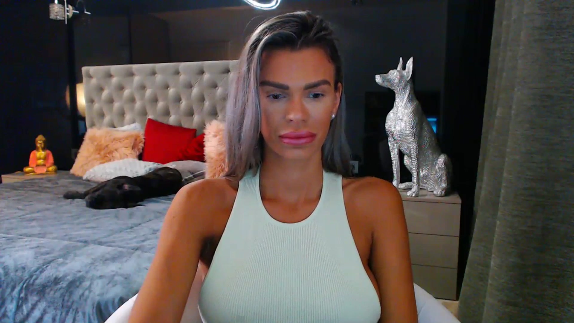 Gallery image thumbnail from D_y_y's myfreecams stream on, 07/14/2023, 03:53 image 17 of 20