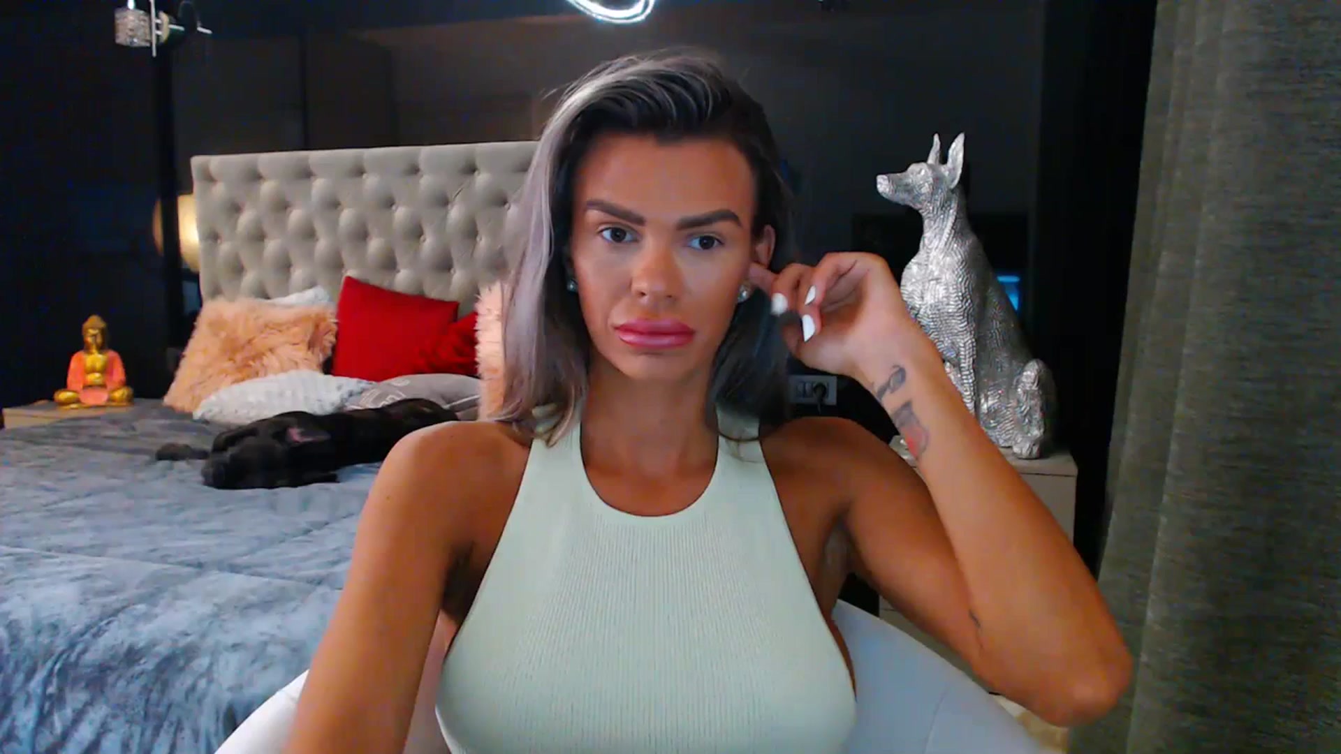 Gallery image thumbnail from D_y_y's myfreecams stream on, 07/14/2023, 05:42 image 1 of 20