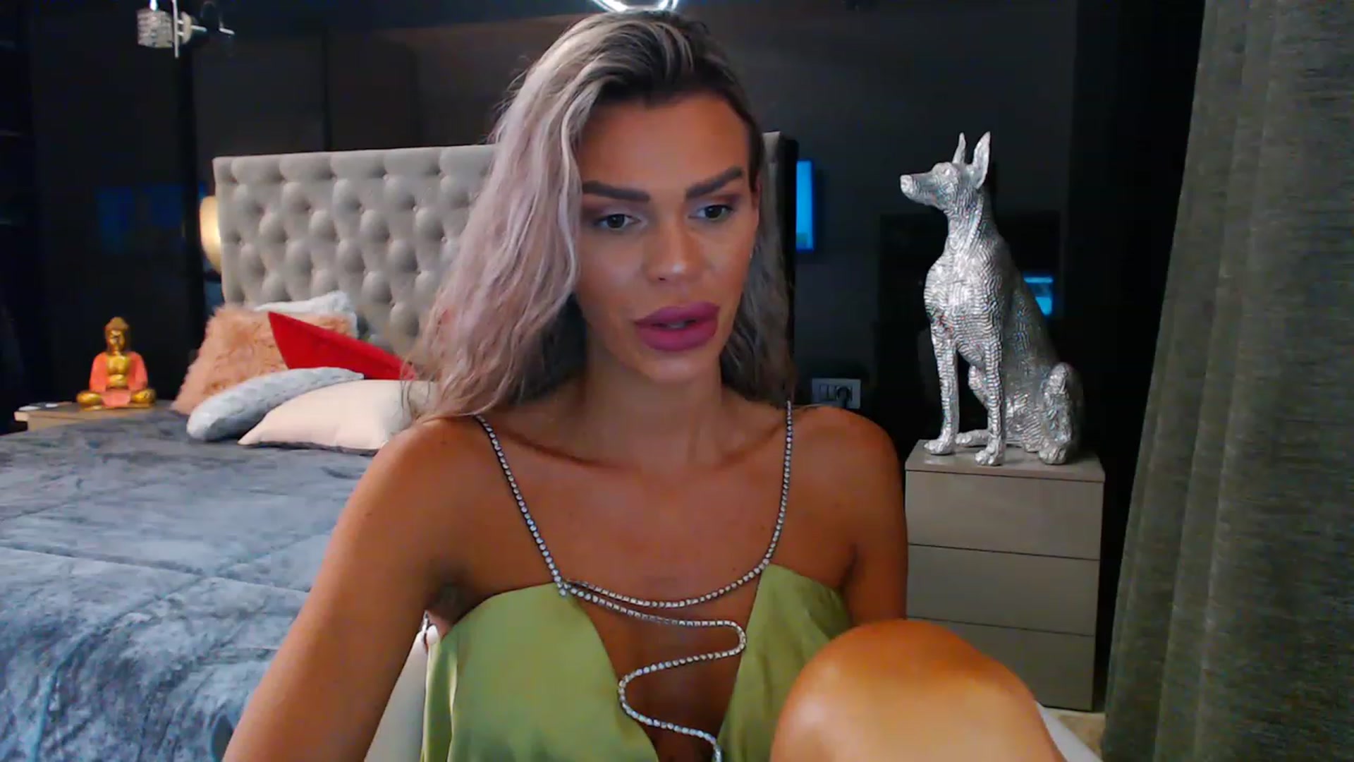 Gallery image thumbnail from D_y_y's myfreecams stream on, 07/16/2023, 05:28 image 14 of 20