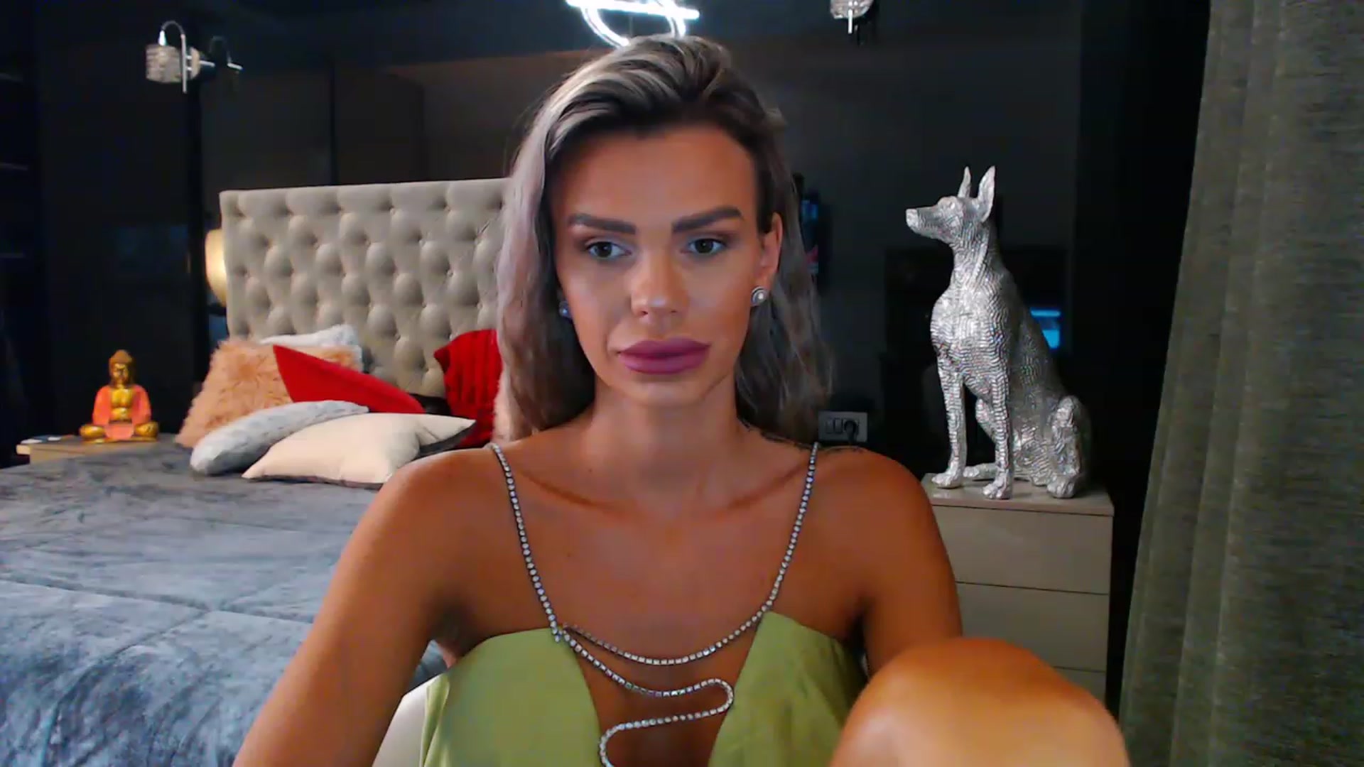 Gallery image thumbnail from D_y_y's myfreecams stream on, 07/16/2023, 05:28 image 12 of 20