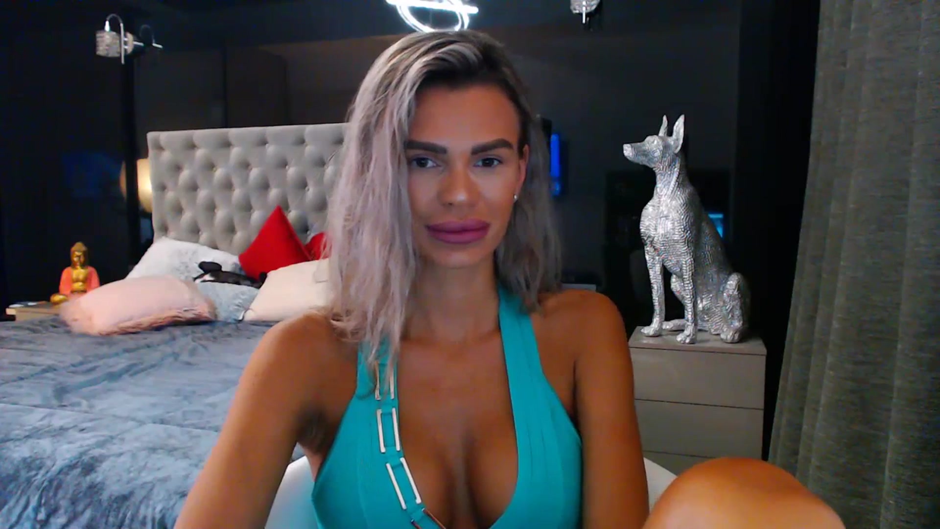 Gallery image thumbnail from D_y_y's myfreecams stream on, 07/17/2023, 05:15 image 12 of 20