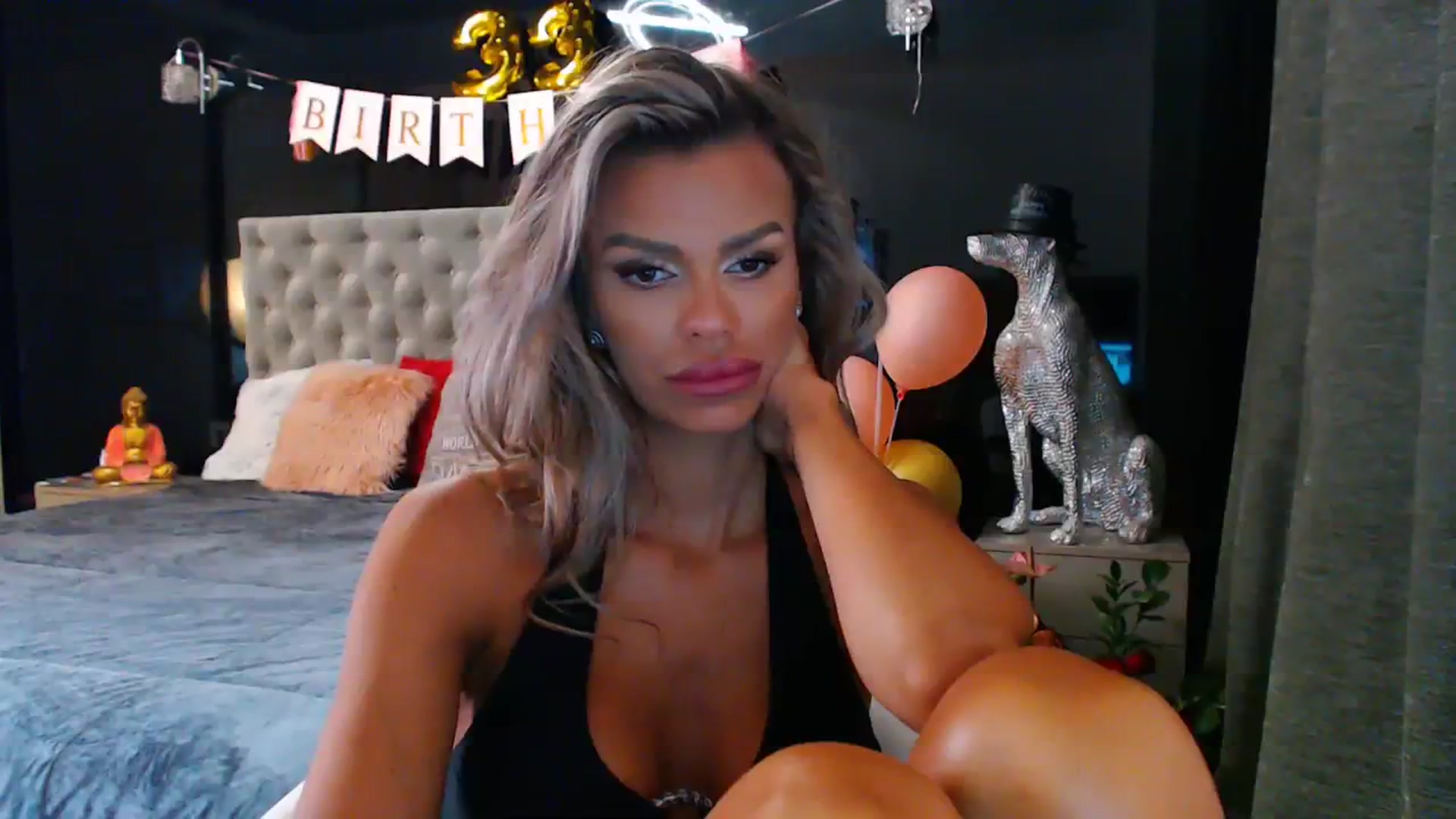 Gallery image thumbnail from D_y_y's myfreecams stream on, 07/24/2023, 04:31 image 15 of 20