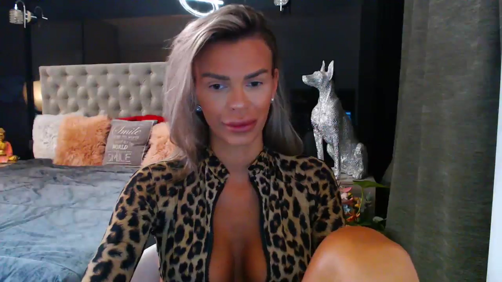 Gallery image thumbnail from D_y_y's myfreecams stream on, 07/30/2023, 05:08 image 17 of 20