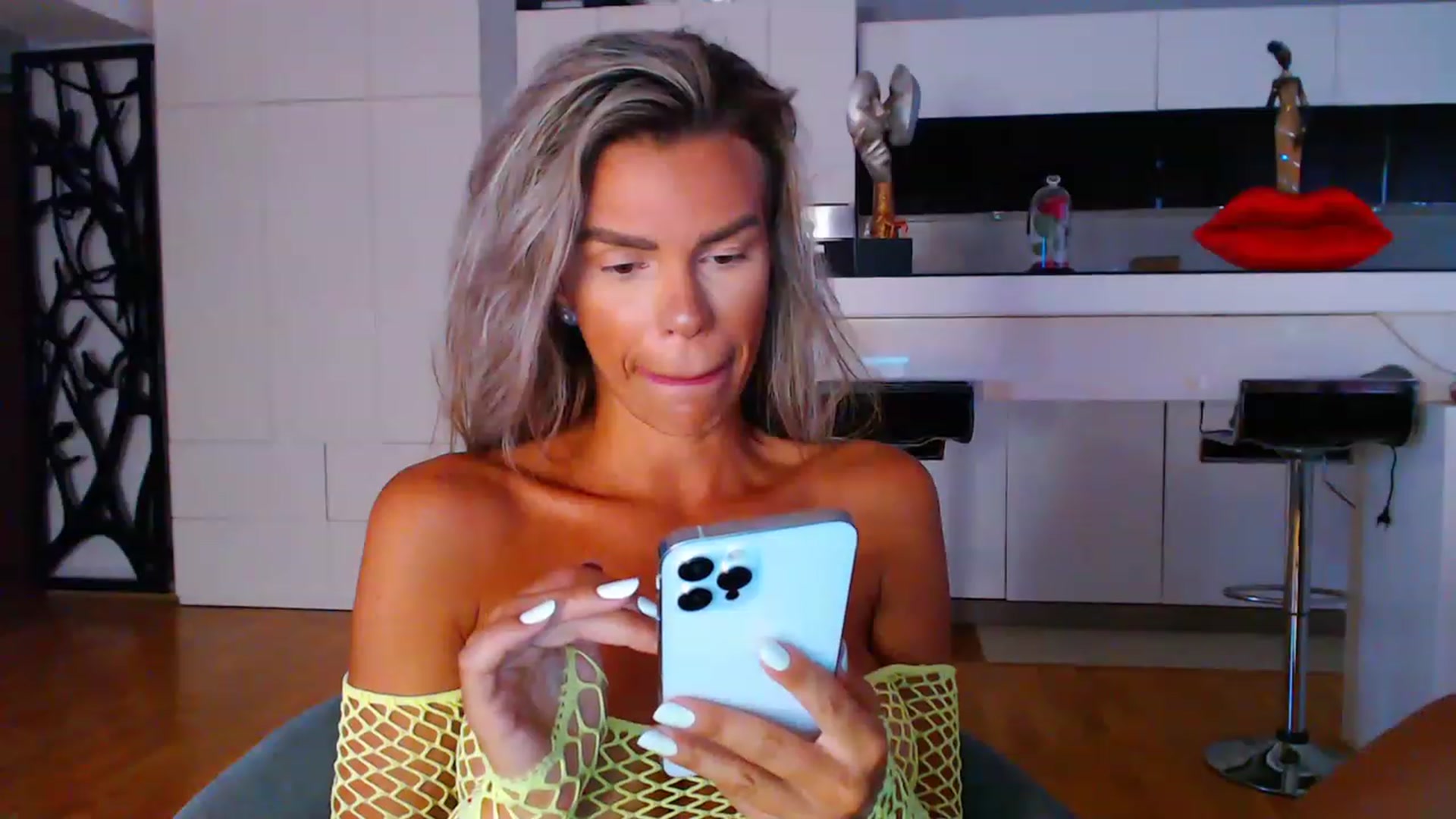 Gallery image thumbnail from D_y_y's myfreecams stream on, 07/31/2023, 04:50 image 17 of 20