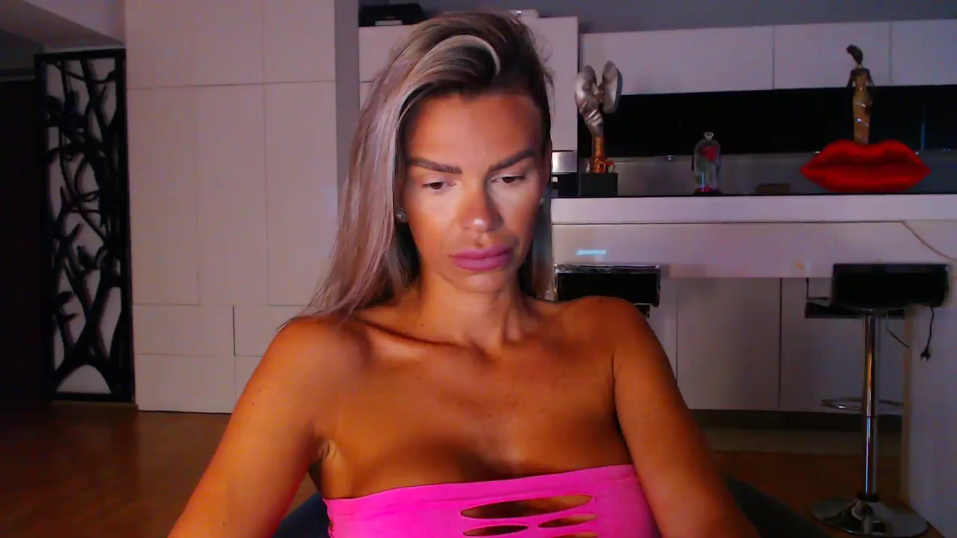 Gallery image thumbnail from D_y_y's myfreecams stream on, 08/01/2023, 04:43 image 2 of 20