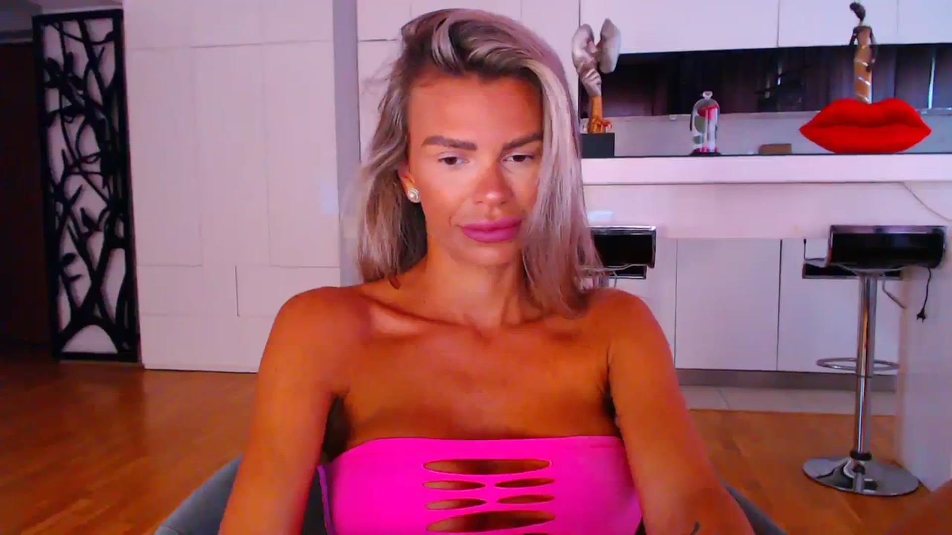 Gallery image thumbnail from D_y_y's myfreecams stream on, 08/01/2023, 04:43 image 12 of 20