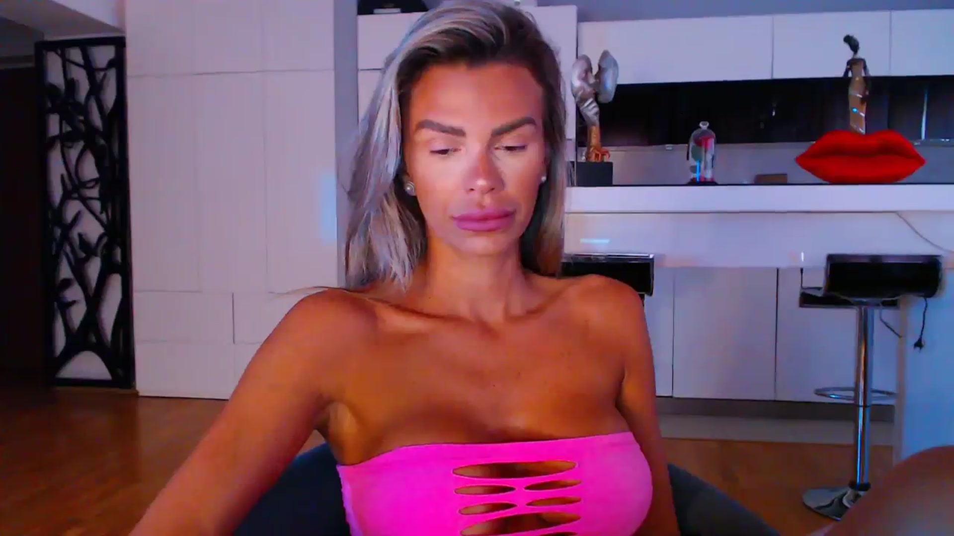 Gallery image thumbnail from D_y_y's myfreecams stream on, 08/01/2023, 04:43 image 7 of 20