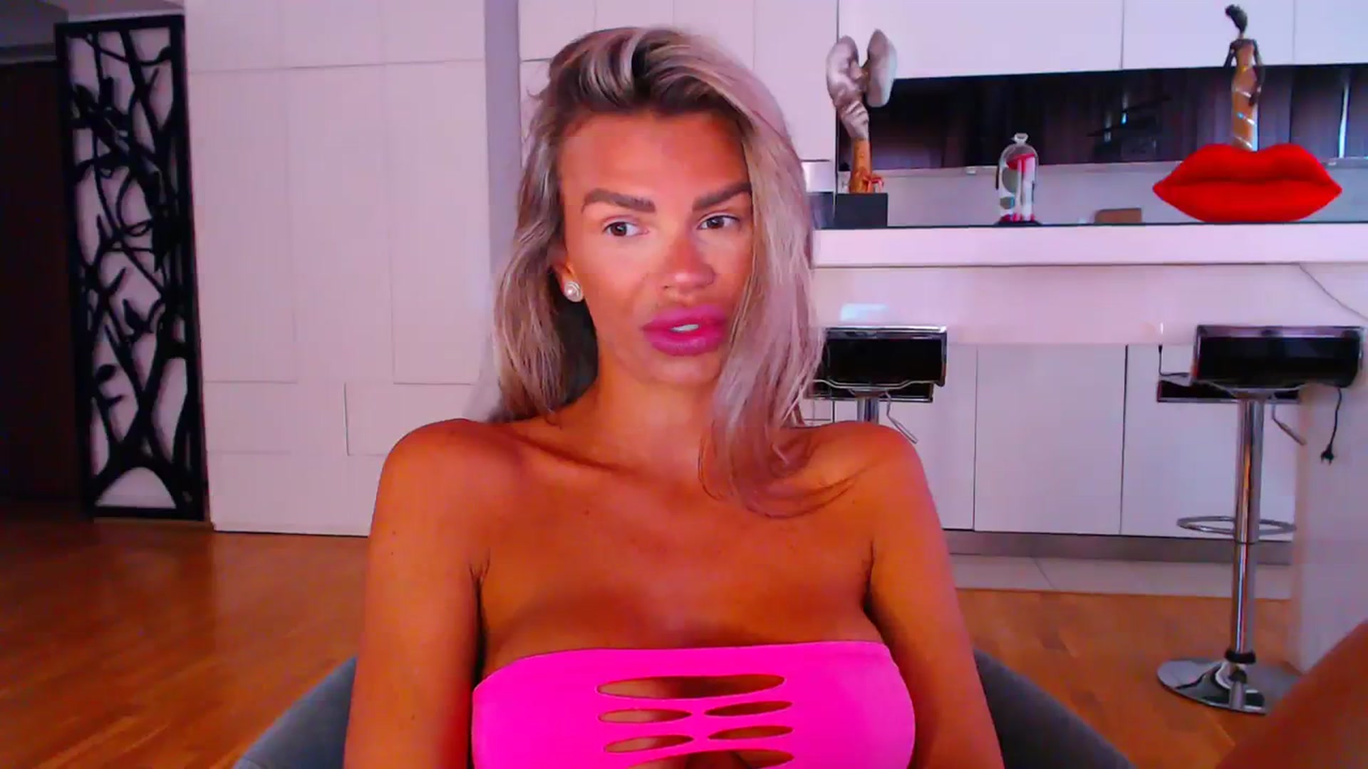 Gallery image thumbnail from D_y_y's myfreecams stream on, 08/01/2023, 04:43 image 14 of 20