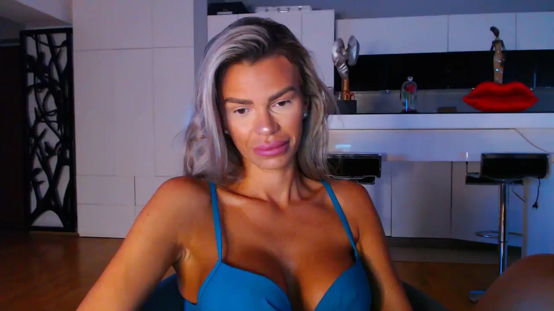 Gallery image thumbnail from D_y_y's myfreecams stream on, 08/04/2023, 04:53 image 1 of 20