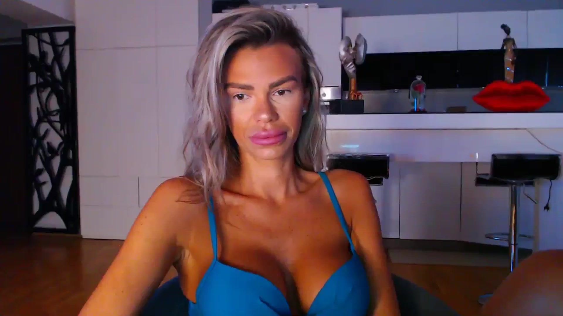 Gallery image thumbnail from D_y_y's myfreecams stream on, 08/04/2023, 04:53 image 2 of 20