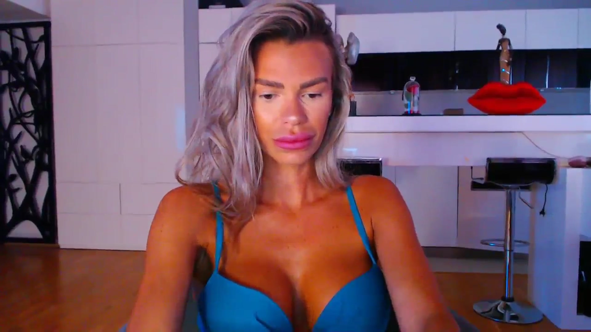 Gallery image thumbnail from D_y_y's myfreecams stream on, 08/04/2023, 04:53 image 7 of 20