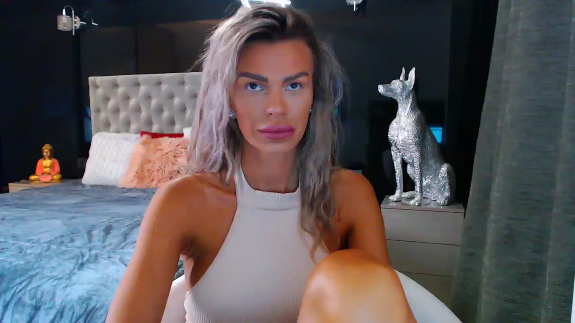 Gallery image thumbnail from D_y_y's myfreecams stream on, 08/18/2023, 04:18 image 8 of 20