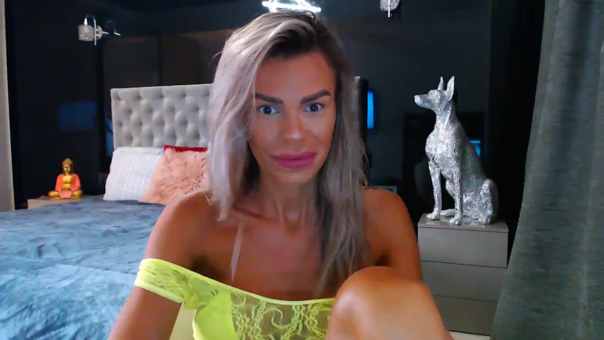 Gallery image thumbnail from D_y_y's myfreecams stream on, 08/19/2023, 03:58 image 5 of 20