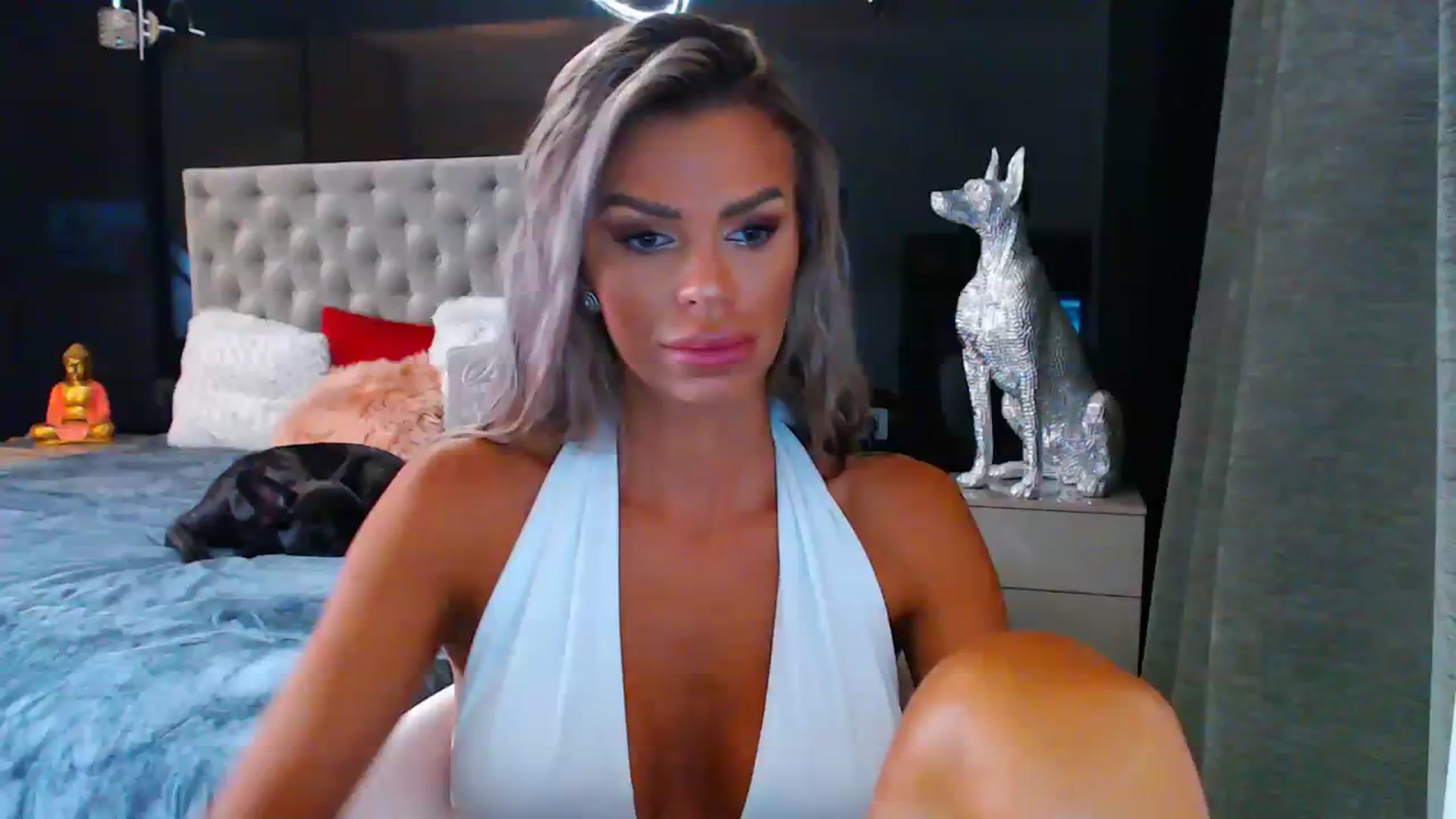 Gallery image thumbnail from D_y_y's myfreecams stream on, 08/20/2023, 04:03 image 15 of 20