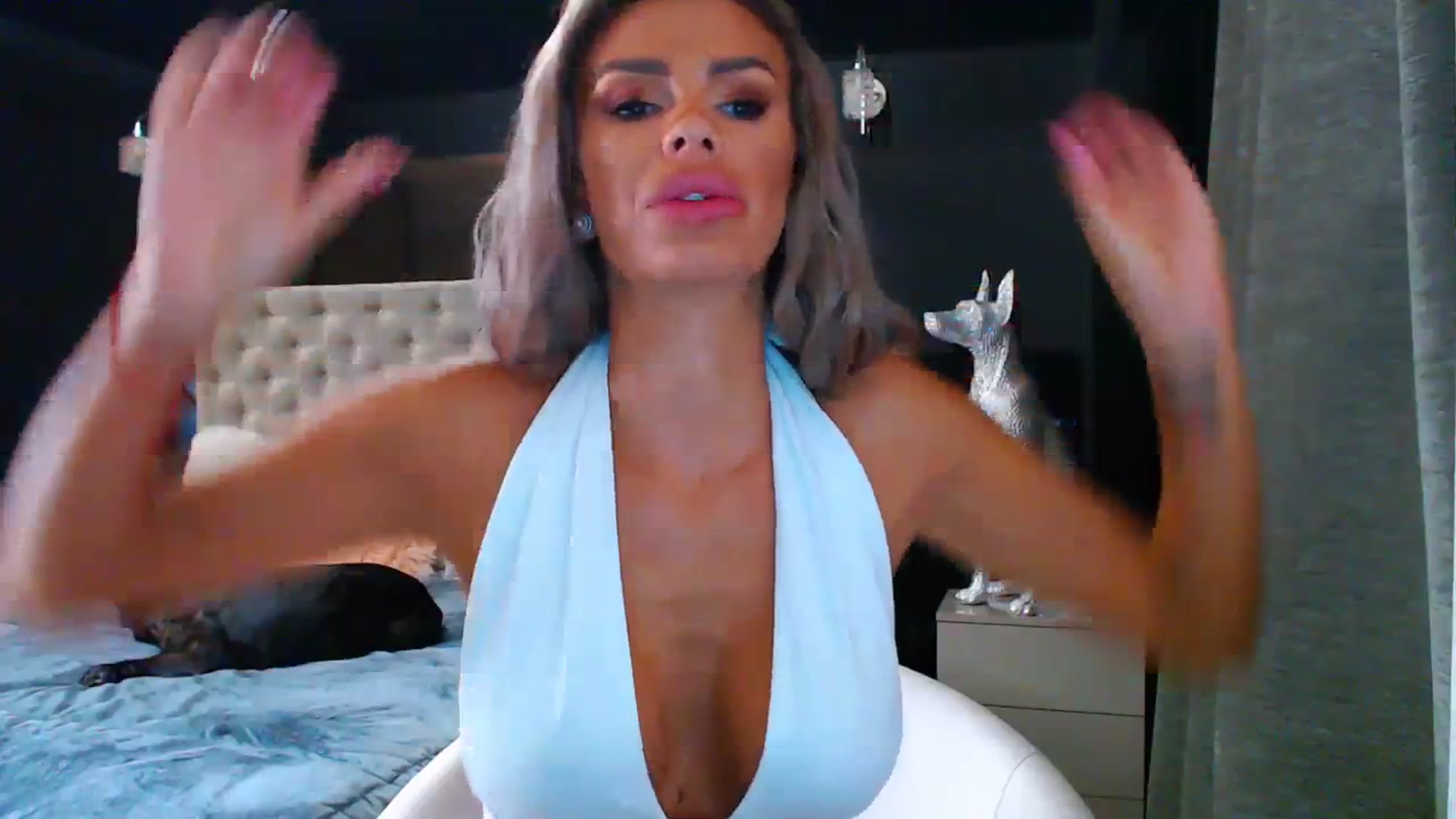 Gallery image thumbnail from D_y_y's myfreecams stream on, 08/20/2023, 04:03 image 14 of 20