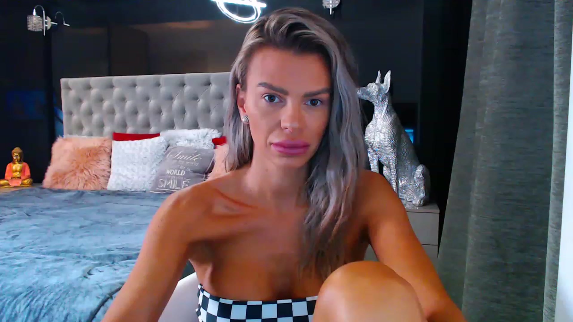 Gallery image thumbnail from D_y_y's myfreecams stream on, 08/21/2023, 04:03 image 2 of 20