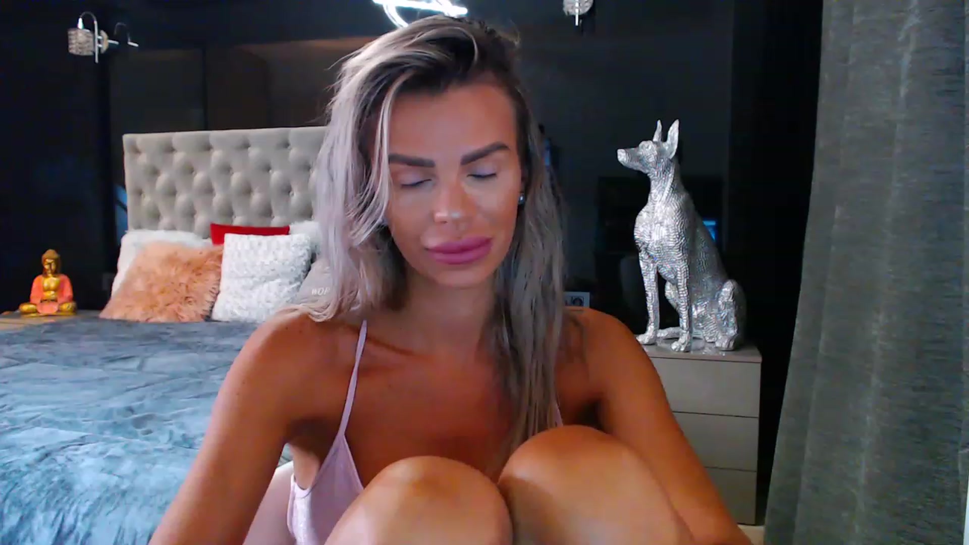 Gallery image thumbnail from D_y_y's myfreecams stream on, 08/23/2023, 04:58 image 18 of 20