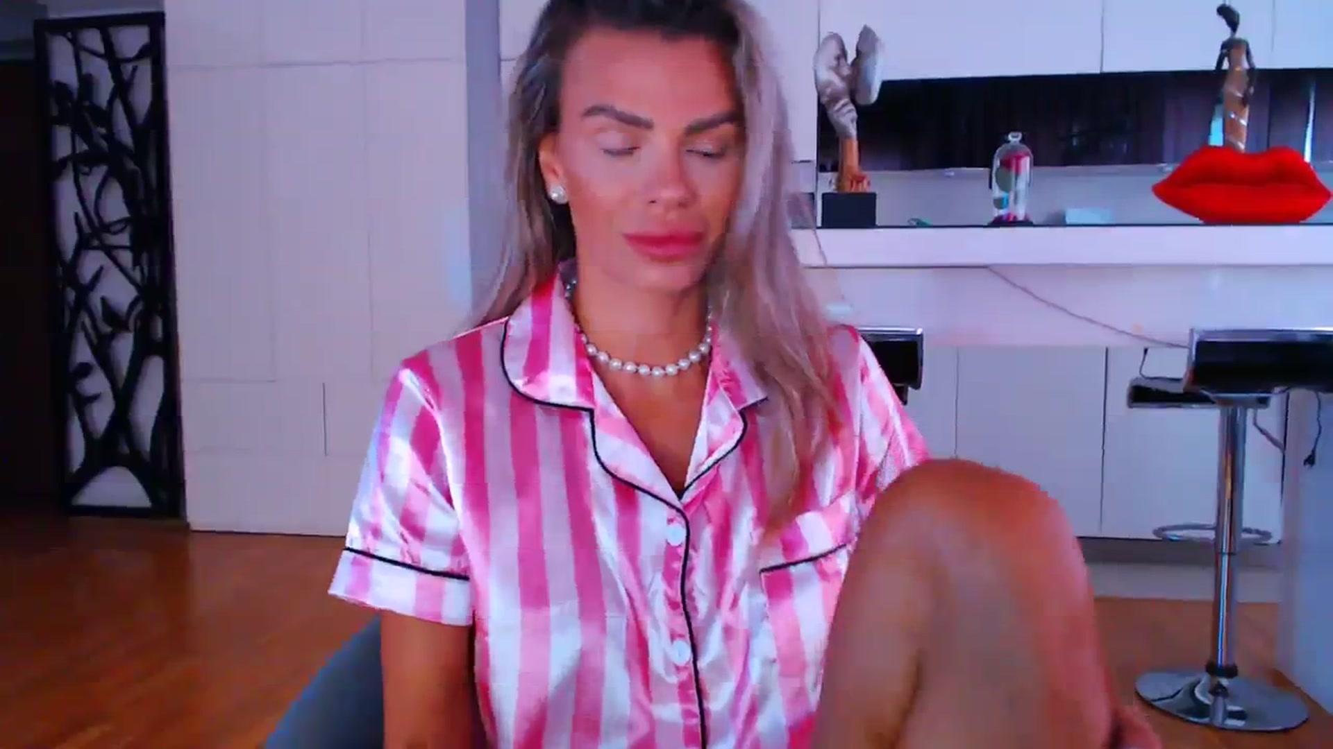 Gallery image thumbnail from D_y_y's myfreecams stream on, 09/01/2023, 05:13 image 16 of 20