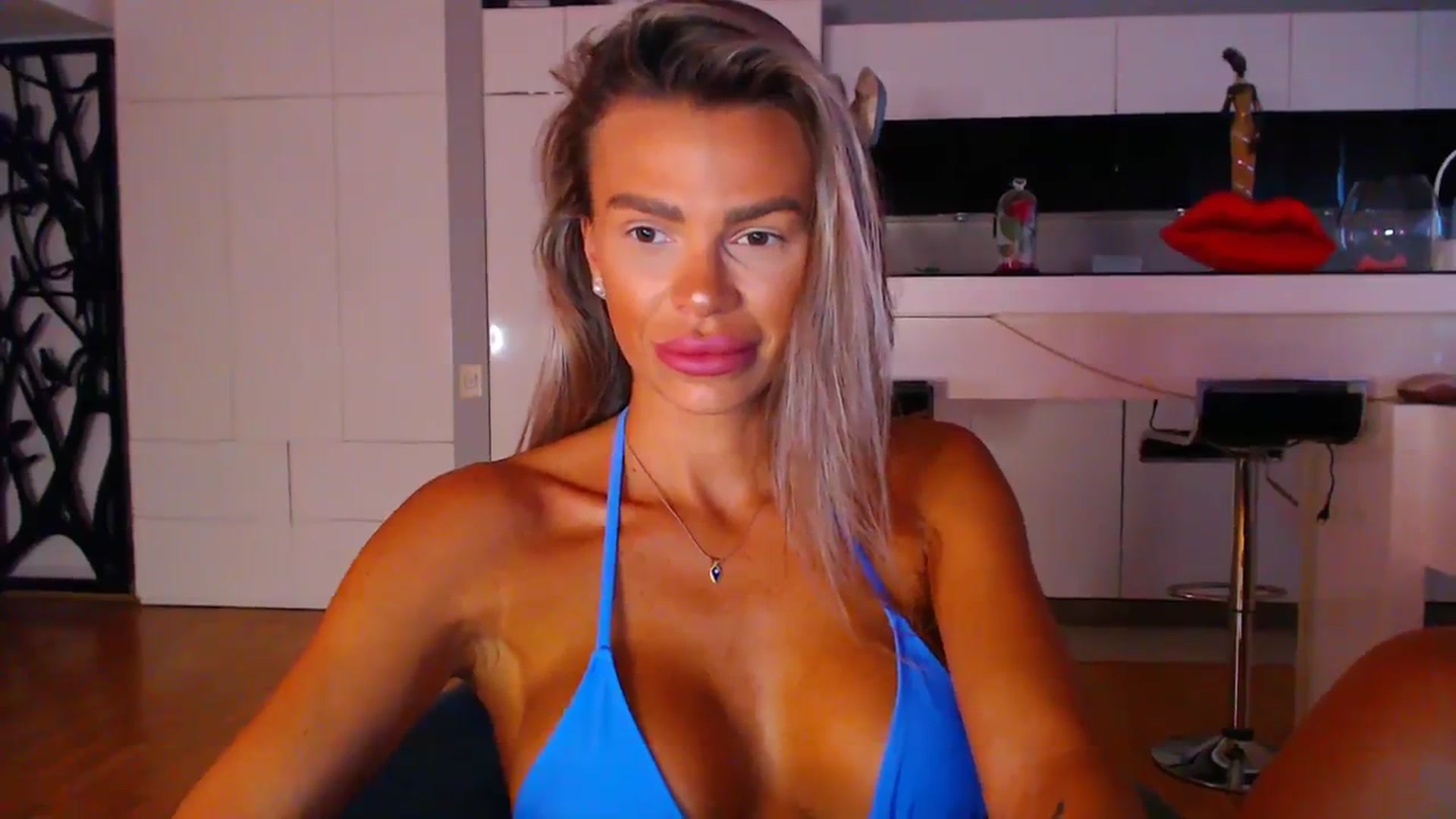 Gallery image thumbnail from D_y_y's myfreecams stream on, 09/03/2023, 04:58 image 5 of 20