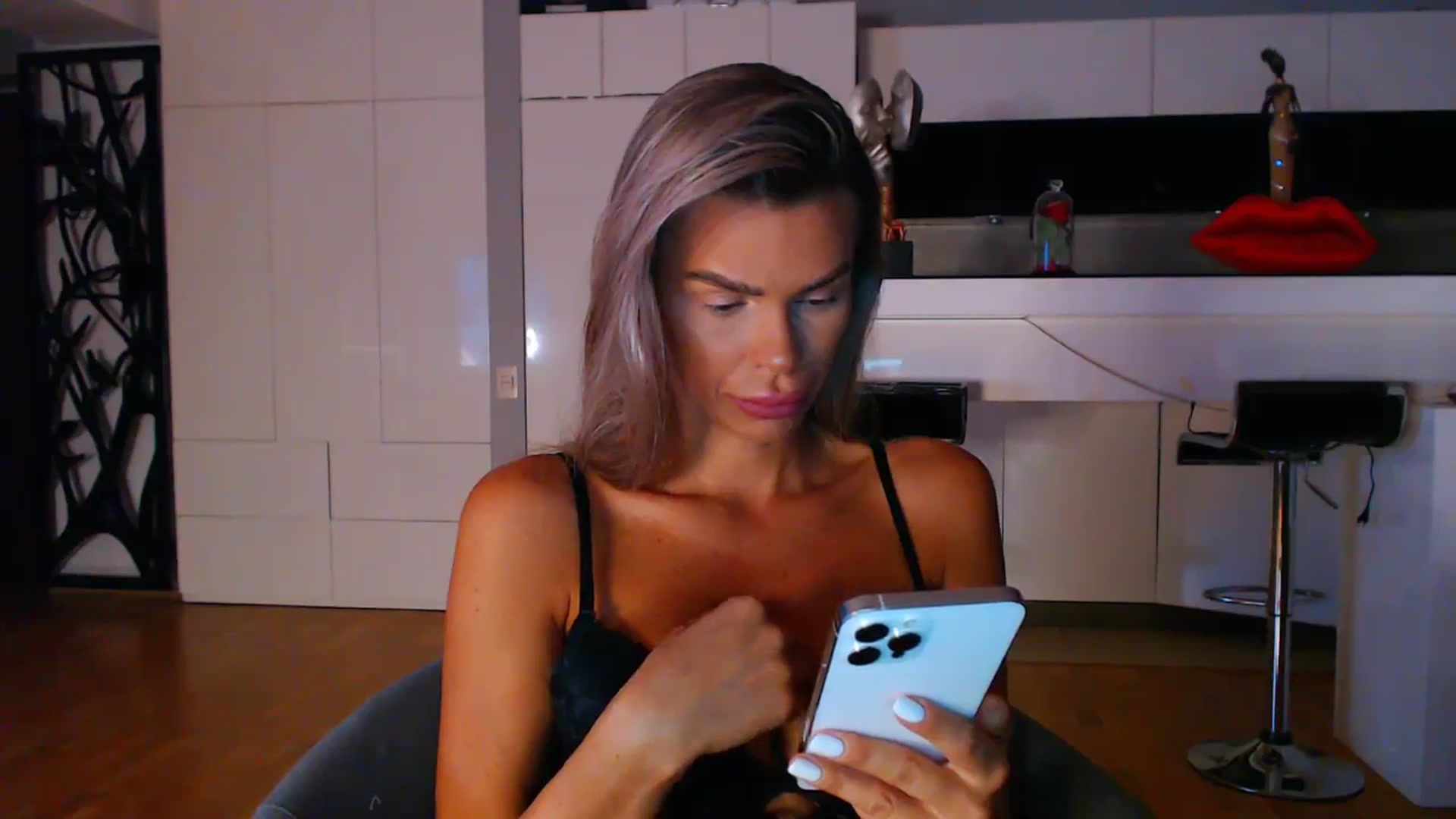 Gallery image thumbnail from D_y_y's myfreecams stream on, 09/08/2023, 04:41 image 5 of 20