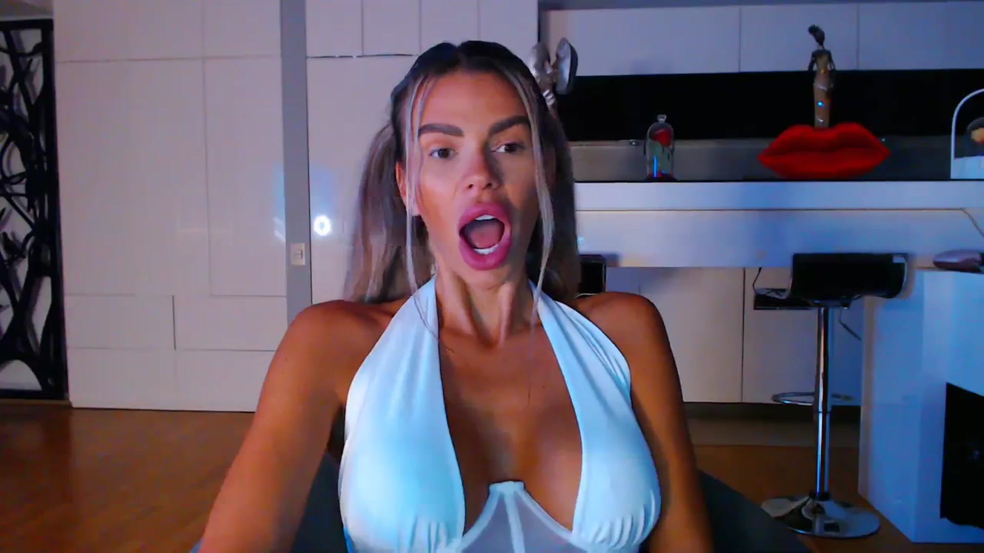 Gallery image thumbnail from D_y_y's myfreecams stream on, 09/12/2023, 03:32 image 13 of 20