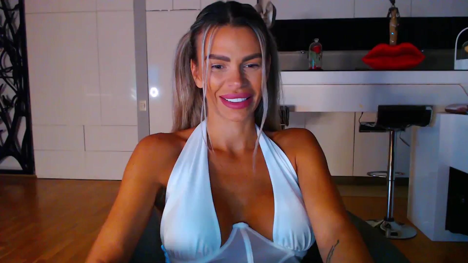 Gallery image thumbnail from D_y_y's myfreecams stream on, 09/12/2023, 03:32 image 9 of 20
