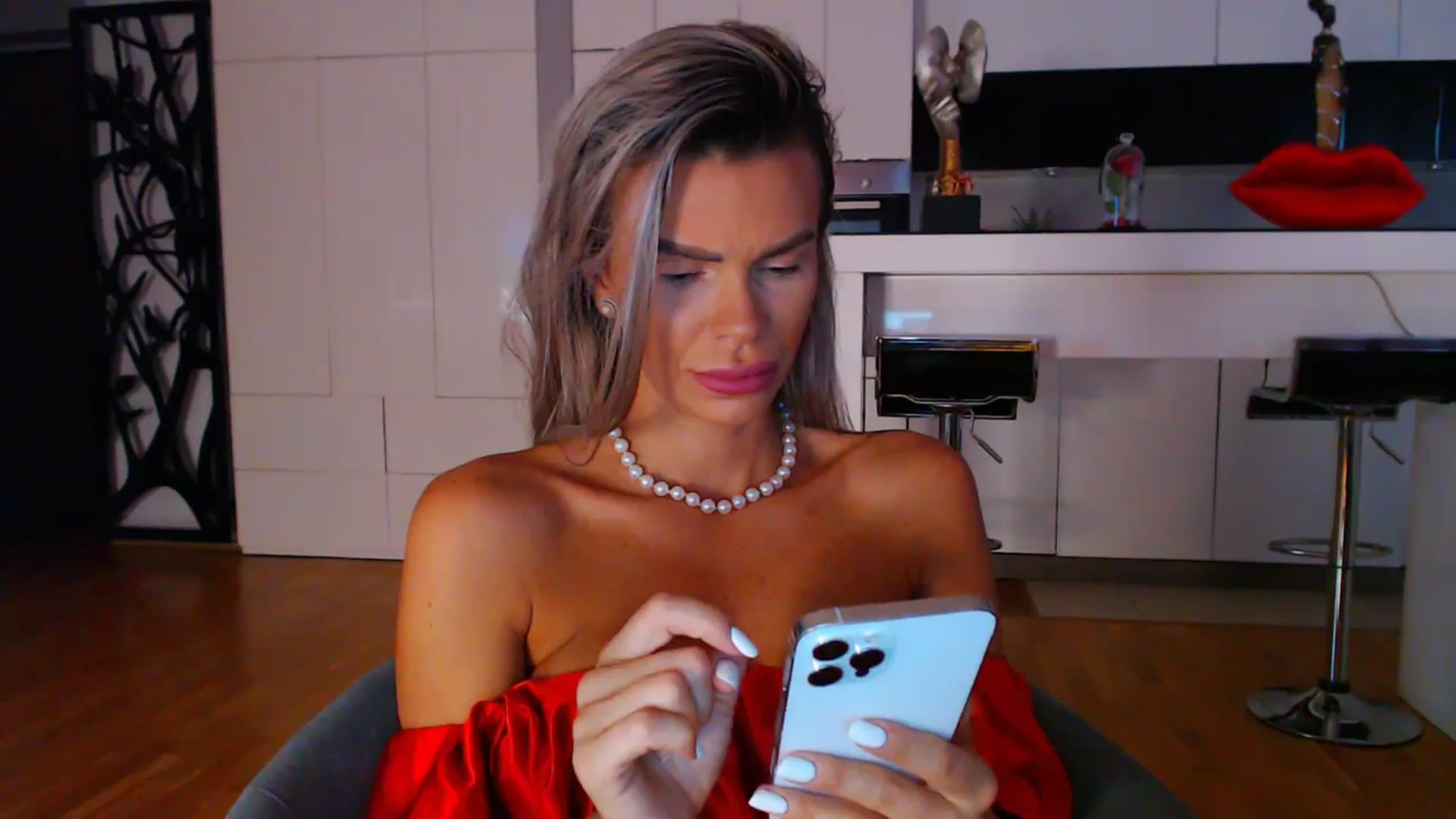 Gallery image thumbnail from D_y_y's myfreecams stream on, 09/15/2023, 05:24 image 10 of 20