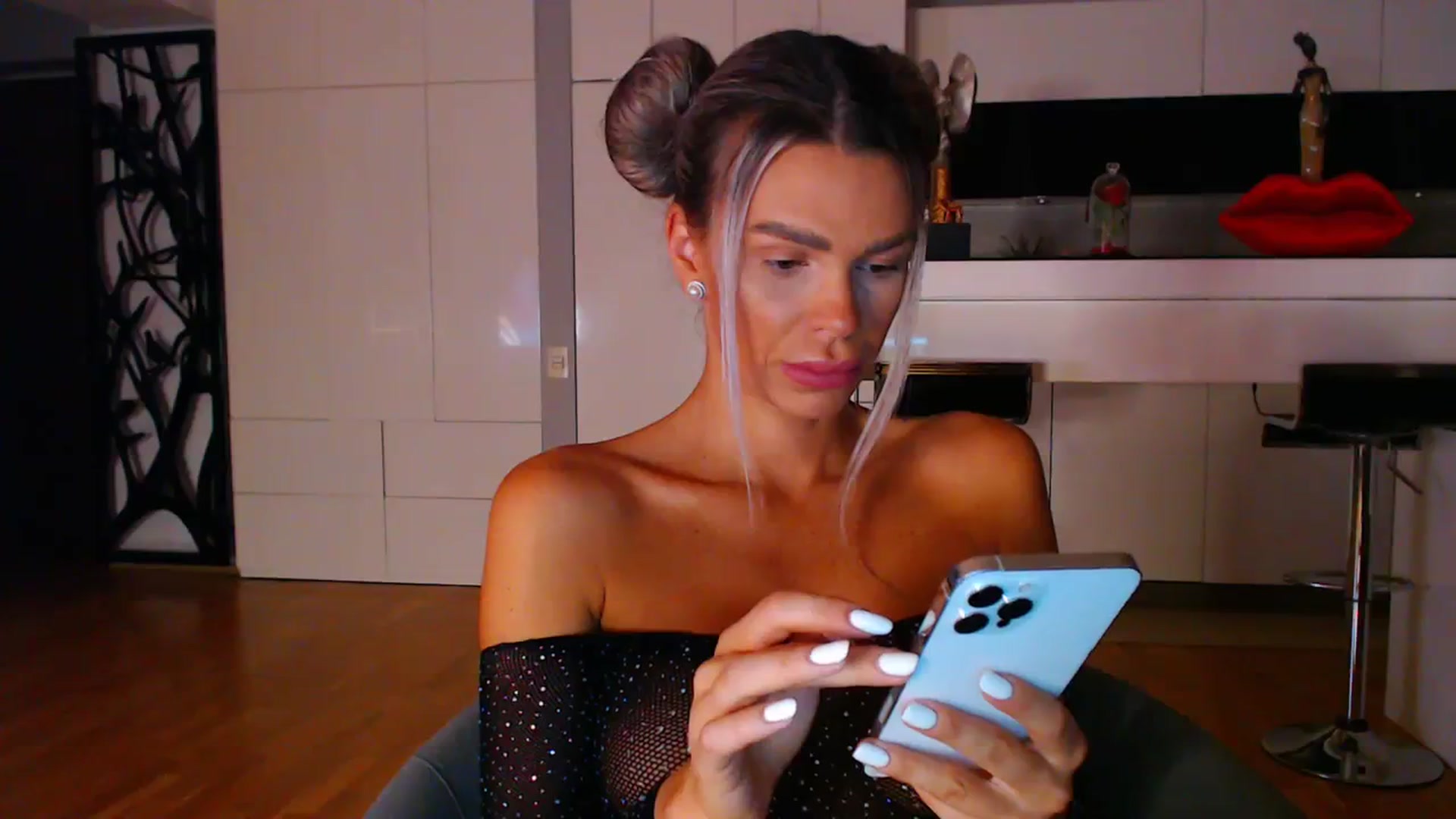 Gallery image thumbnail from D_y_y's myfreecams stream on, 09/18/2023, 03:43 image 5 of 20