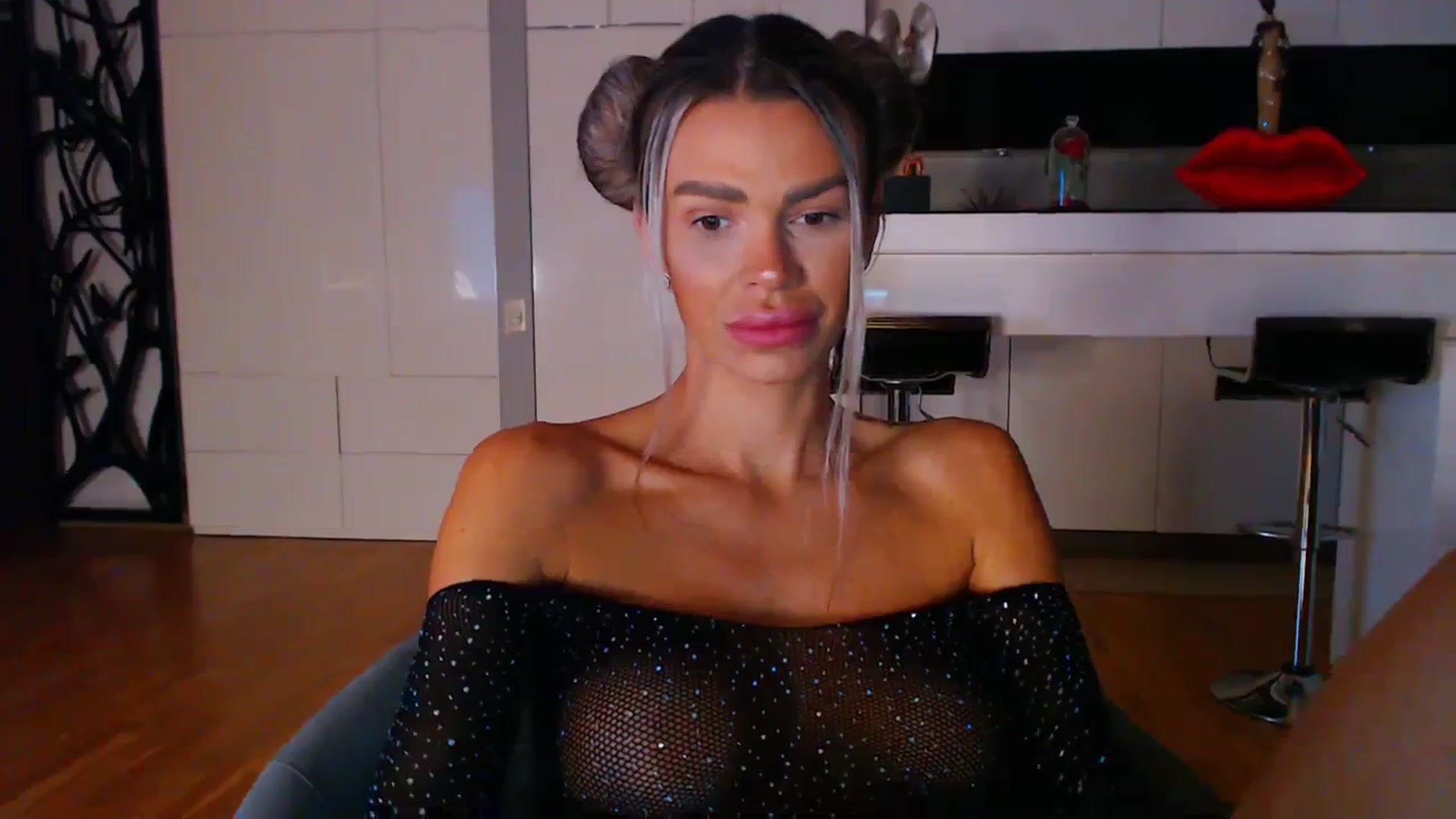 Gallery image thumbnail from D_y_y's myfreecams stream on, 09/18/2023, 03:43 image 19 of 20